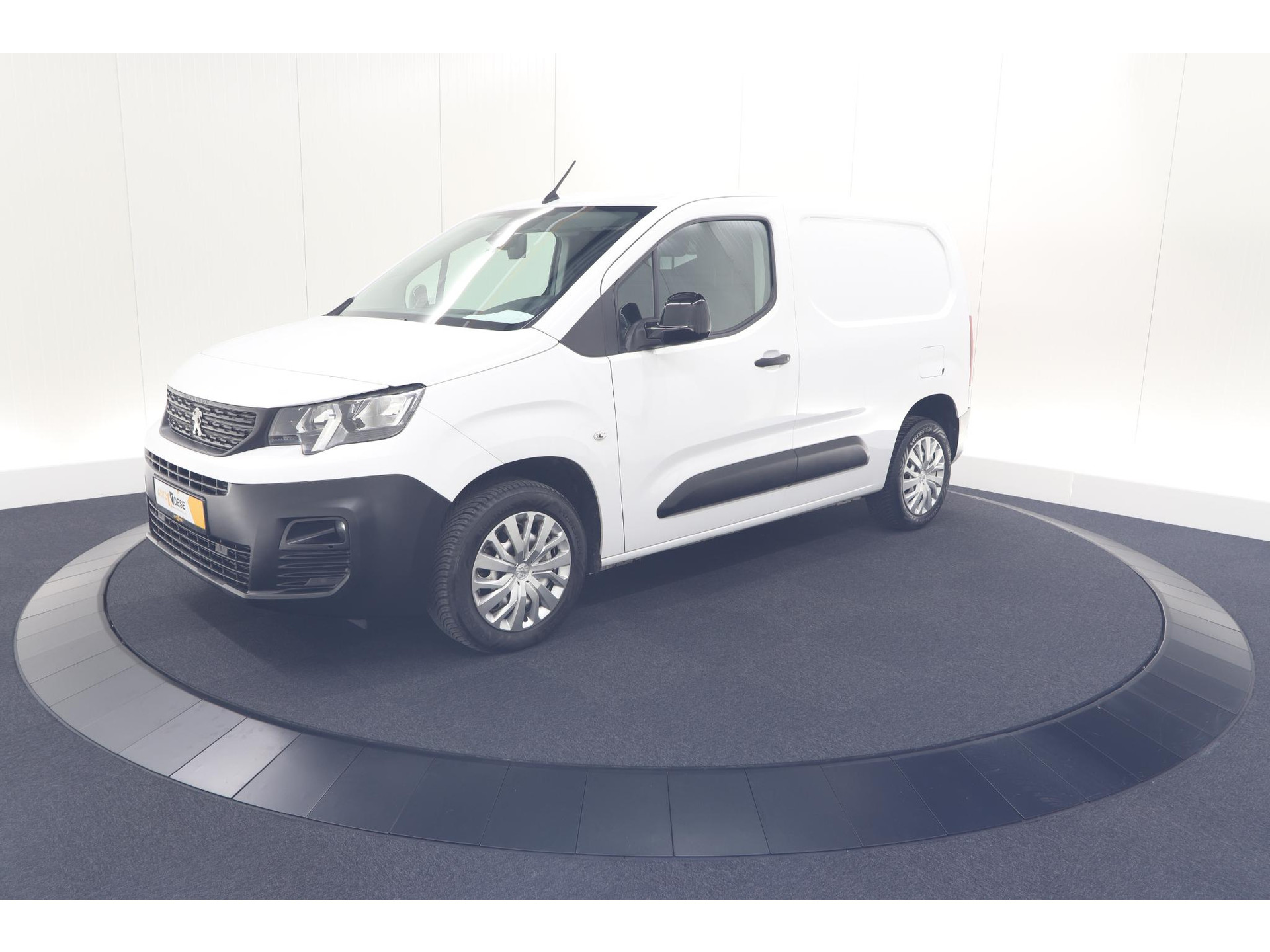 Peugeot Partner 1.5 BlueHDi 100 S&S L1 | Trekhaak | Camera | Apple Carplay | Laadruimte-Pakket