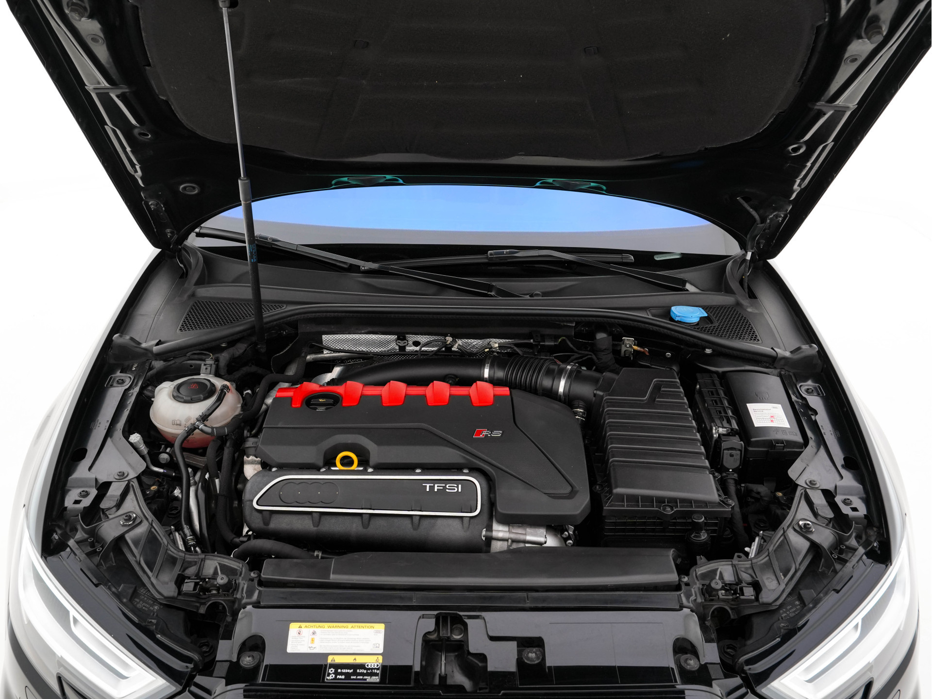 Audi RS3 2.5 TFSI quattro Aut. *RS-SEATS | PANO | NAPPA-FULL-LEATHER | DIGI-COCKPIT | BANG&OLUFSEN | APPLE-CARPLAY | ADAPTIVE-CRUISE | BLIND-SPOT | CAMERA | KEYLESS | NAVI-FULLMAP | DAB+ | MAGNETIC-RIDE | 19''ALU*