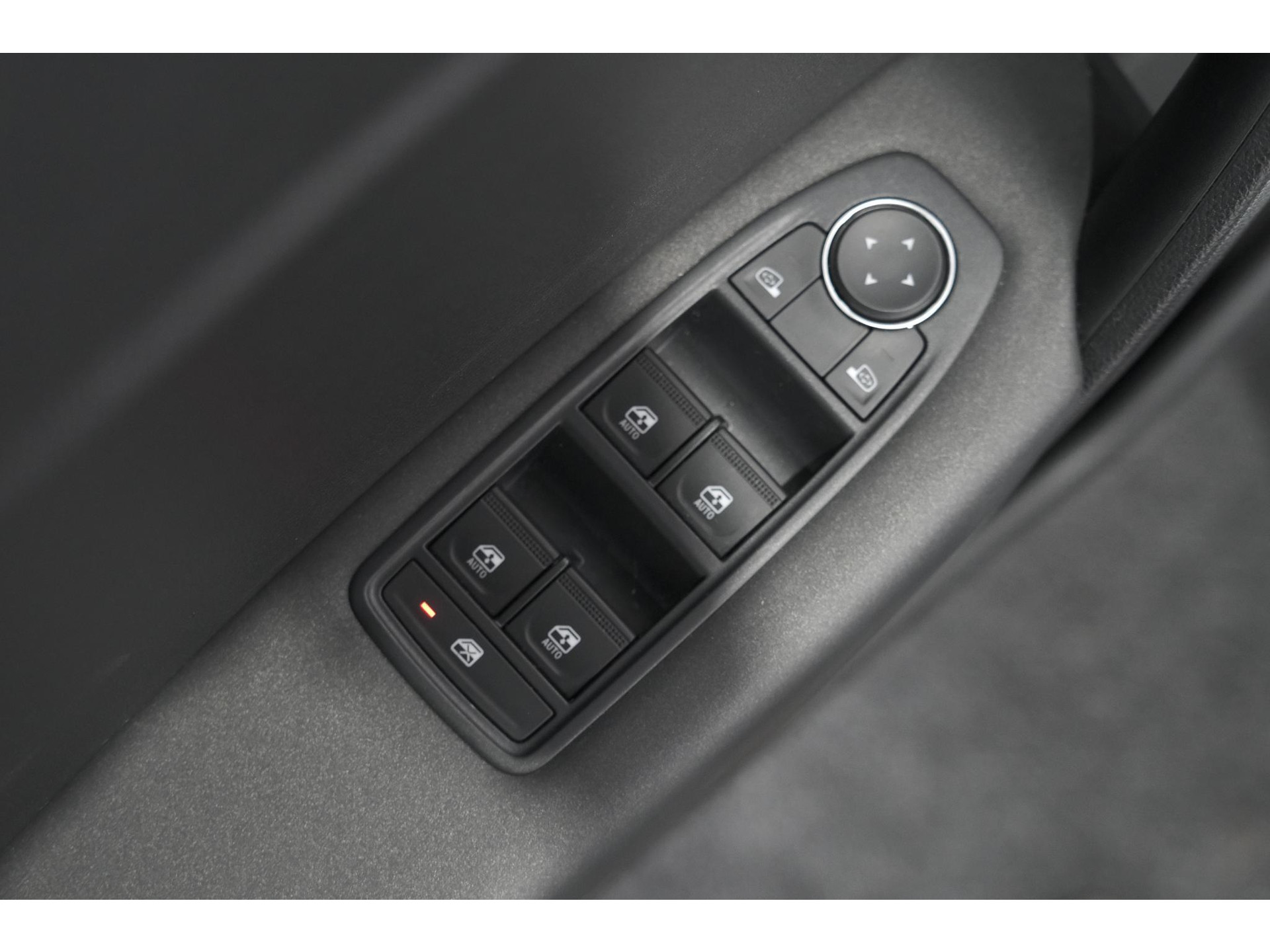 Renault Captur TCe 90 Evolution | Parkeersensoren | Navigatie | Allseason Banden | Apple Carplay