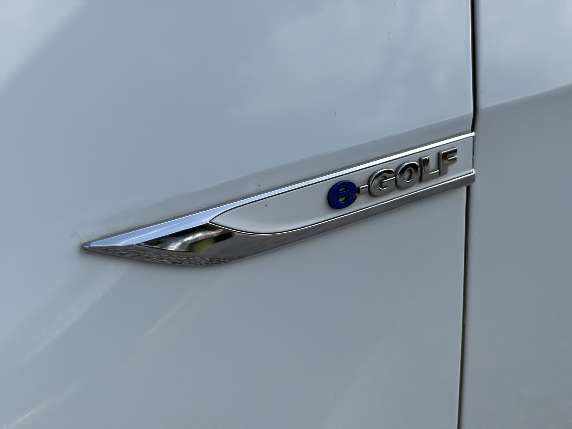 Volkswagen e-Golf ✓SOH 84,55%✓Carplay✓Navi✓LED✓Clima✓Cruise✓Pdc V+A✓Lm velgen✓N.A.P✓Apk tot 07-2027