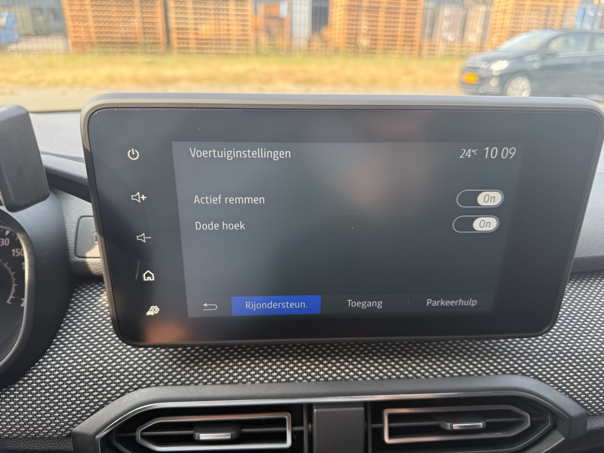 Dacia Sandero 1.0 TCe 90 Comfort | 2E EIGENAAR |3/6/12 MND GARANTIE | AIRCO | PDC | CAMERA | NAVI |