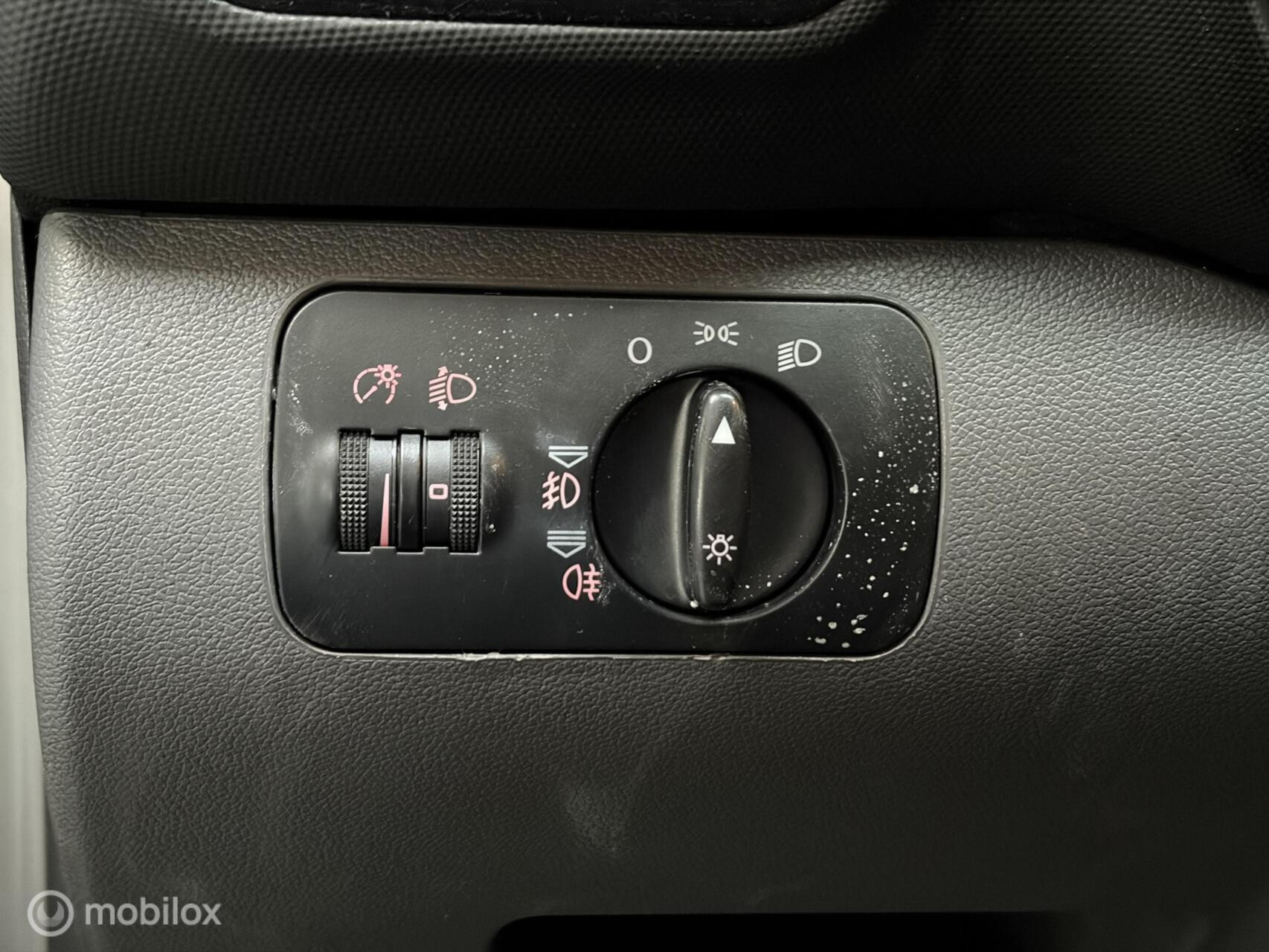 SEAT Leon 1.8-20V Signo | Automaat | Airco | NAP | 5-Deurs