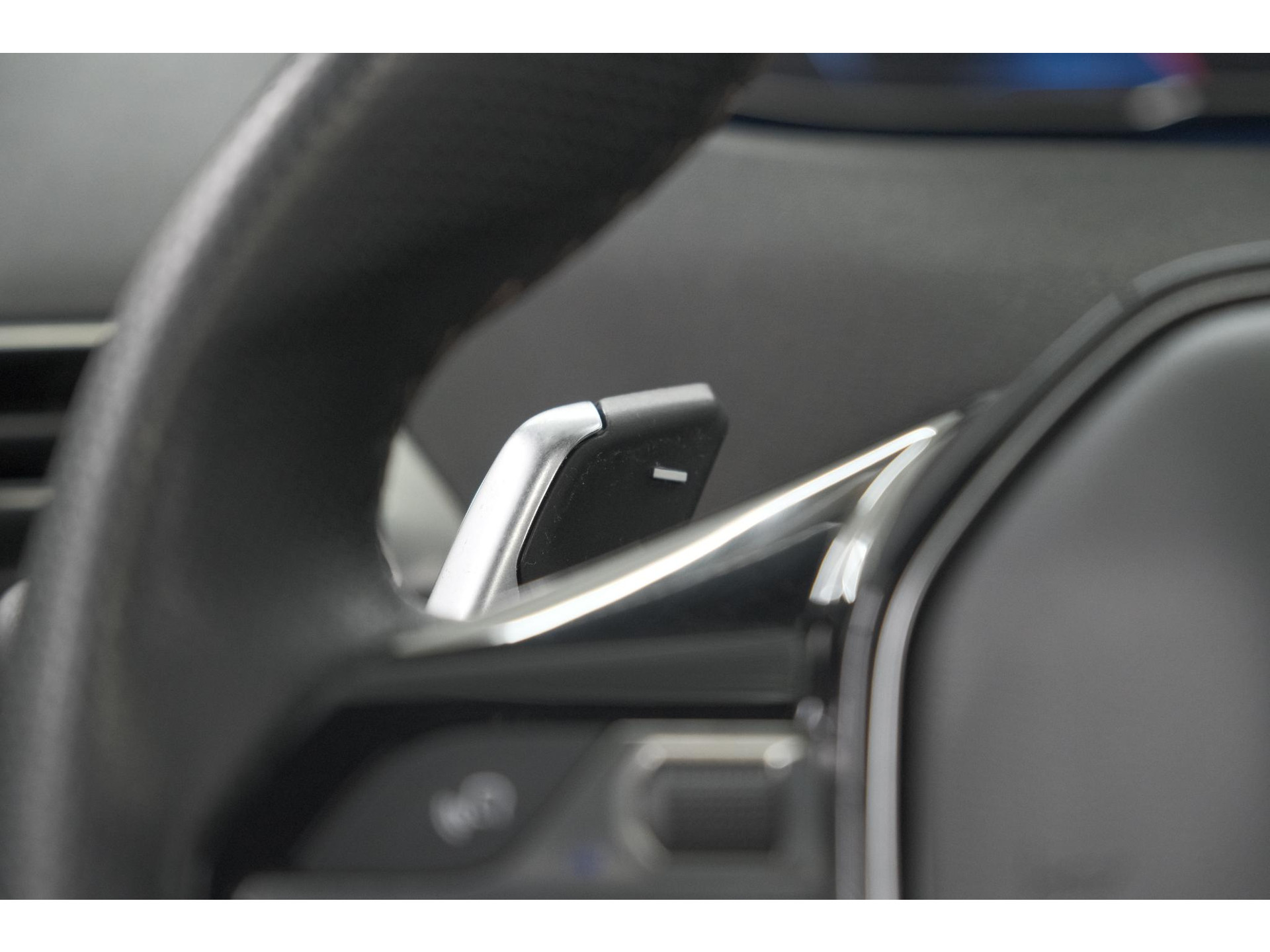 Peugeot 5008 PureTech 130 EAT8 GT-Line | Schuif-/Kanteldak | Trekhaak | Elektrische Kofferklep | Camera