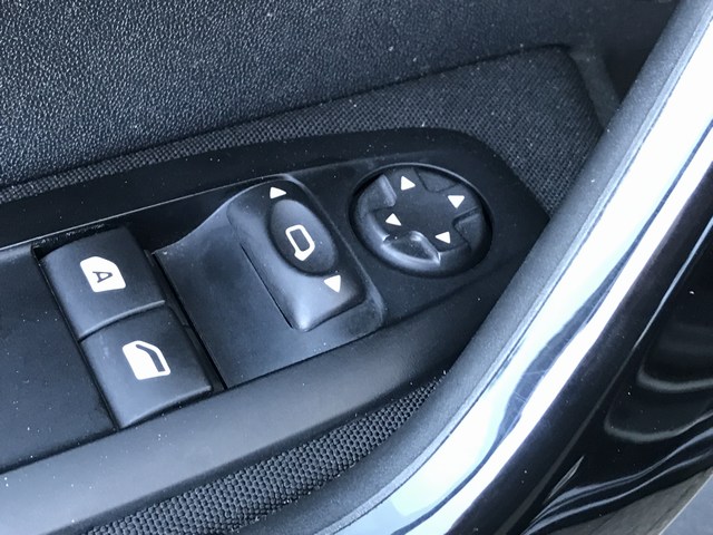 Peugeot 208 1.2 Automaat - V E R K O C H T