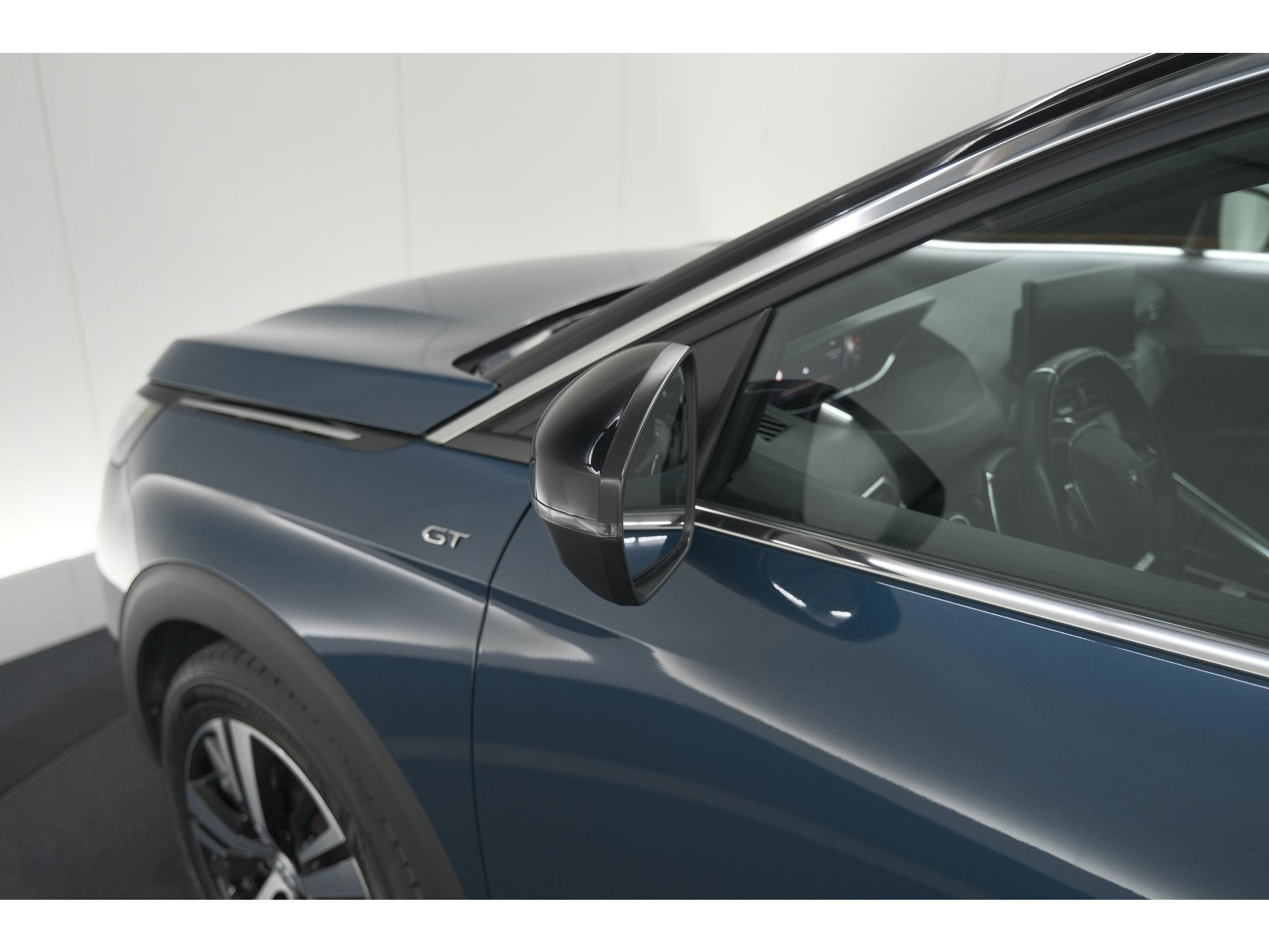 Peugeot 3008 PureTech 130 EAT8 GT | Adaptieve Cruise Control | Elektronische Kofferklep | Camera | Dodehoekdetectie