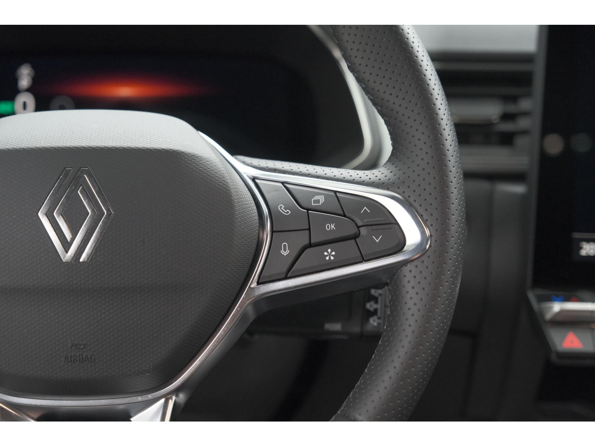 Renault Captur 1.8 E-Tech Full Hybrid 160 Techno | Camera | Adaptieve Cruise Control | Navigatie