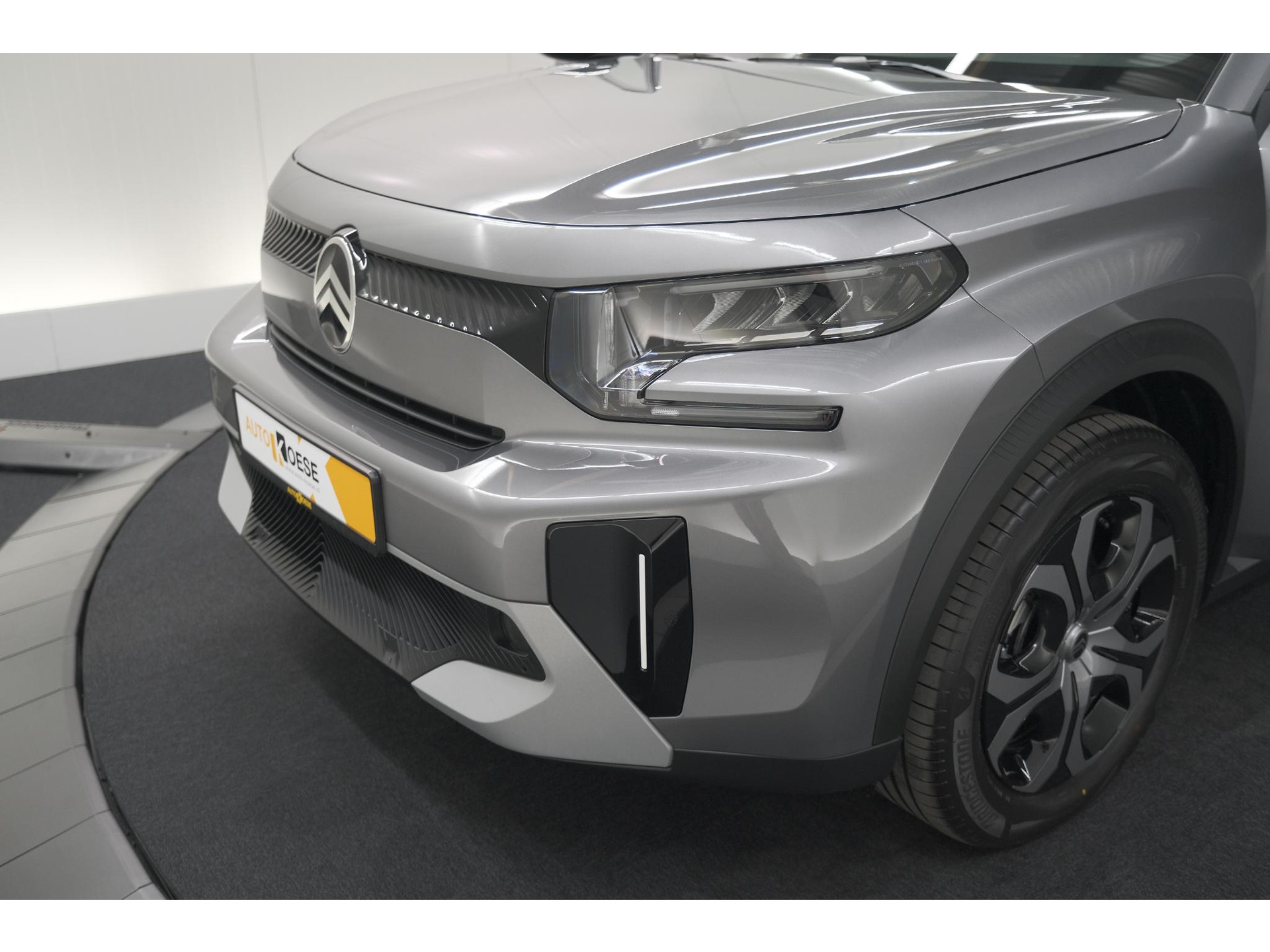 Citroen Ë-C3 Aircross Plus 113pk Extended Range 54 kWh | 11 KW Lader | Camera | Apple CarPlay | Parkeersensoren