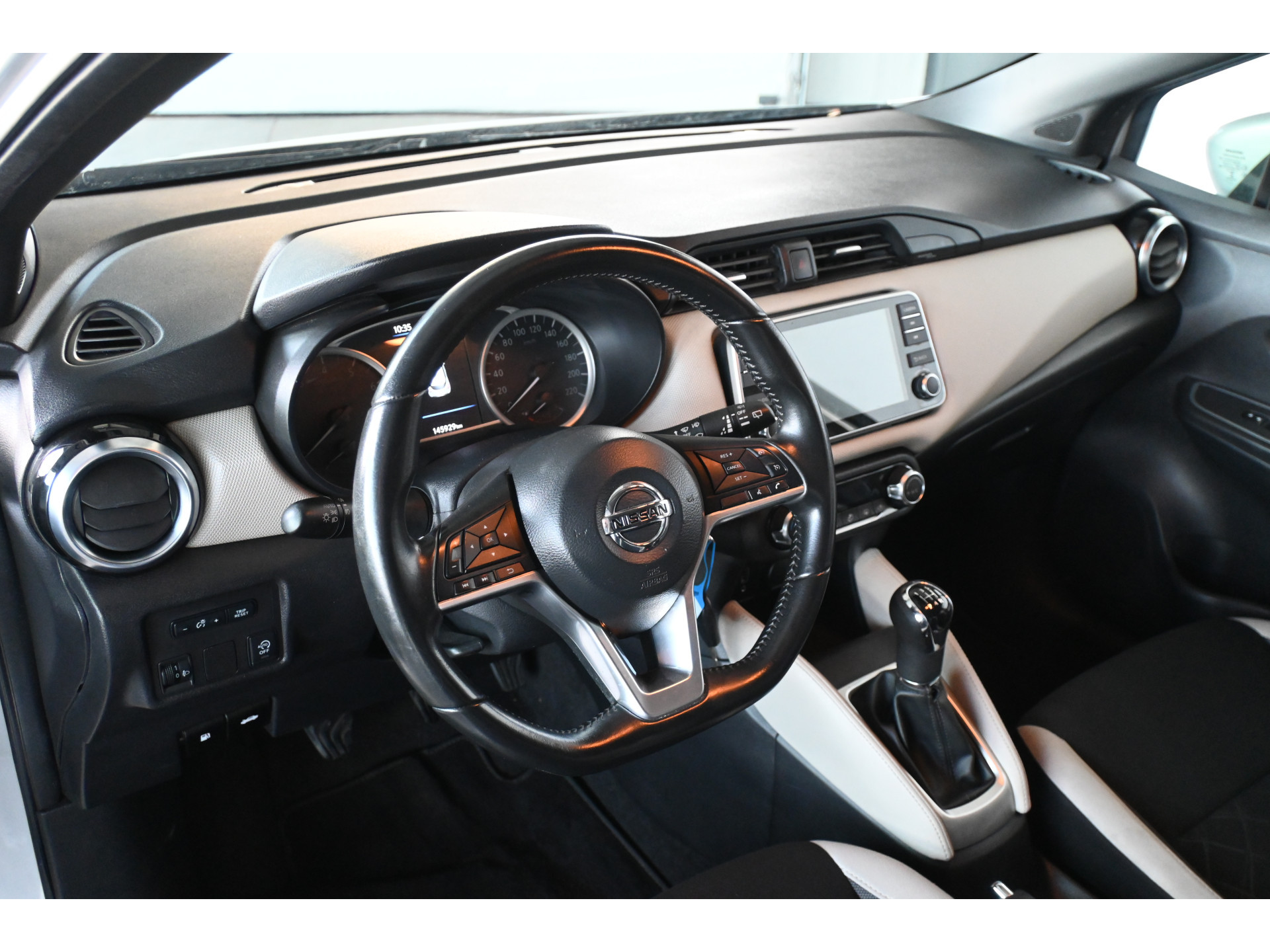 Nissan Micra 1.0 IG-T N-Connecta Clima Navigatie LED Goed Onderhouden! Inruil Mogelijk!