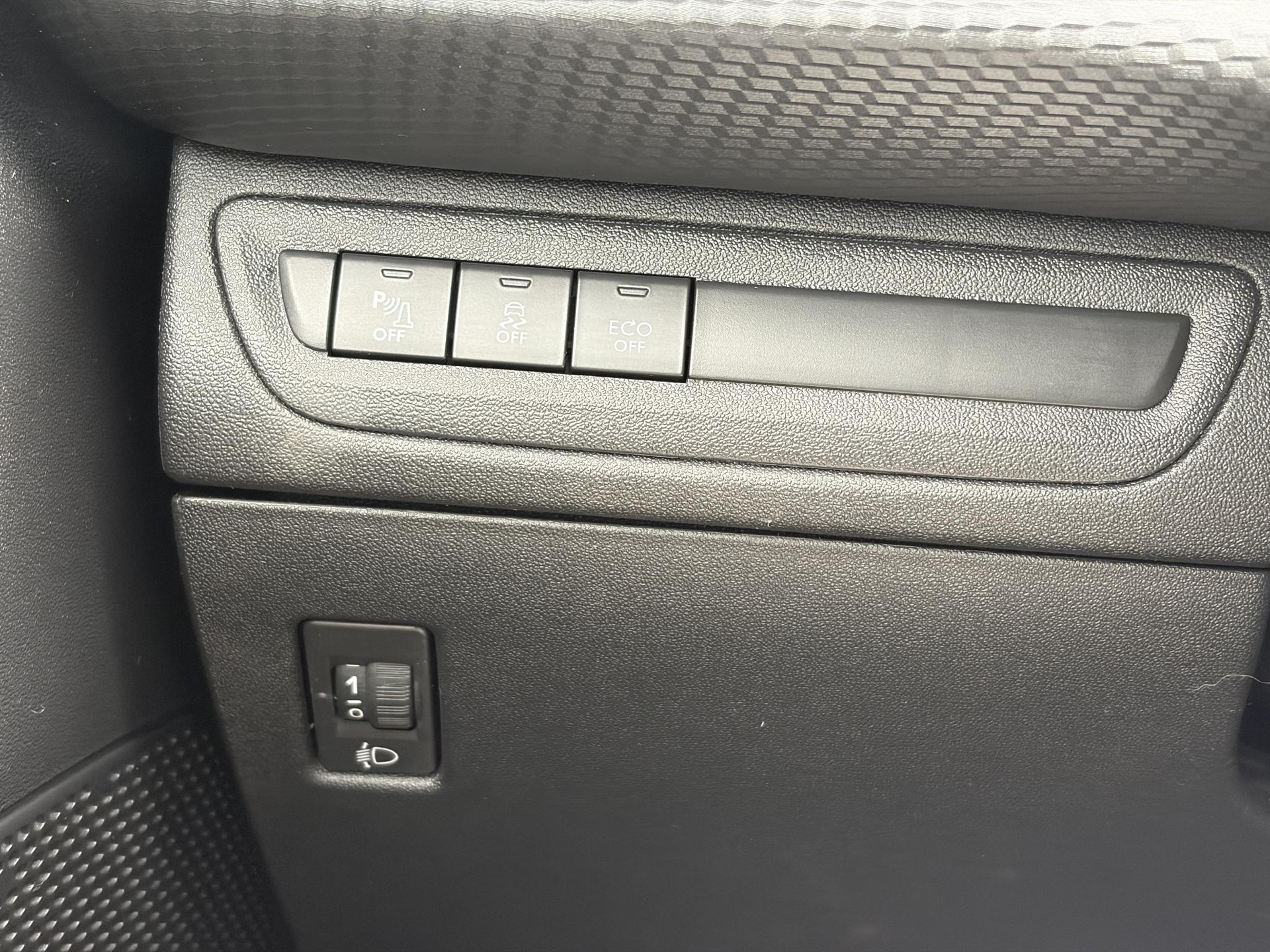 Peugeot 2008 1.2 PureTech Blue Lion ✓D-riem vv in 10-2025✓Navi✓110pk✓Carplay✓Airco✓Cruise✓Pdc✓N.A.P✓Apk tot 12-2026
