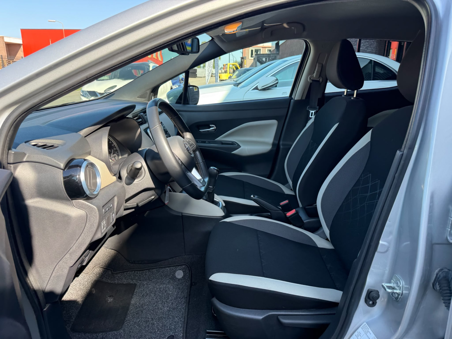 Nissan Micra 0.9 IG-T Tekna | 2E EIGENAAR | 3/6/12MND GARANTIE| CRUISE | NAVI | DAB | CAMERA | AIRCO |