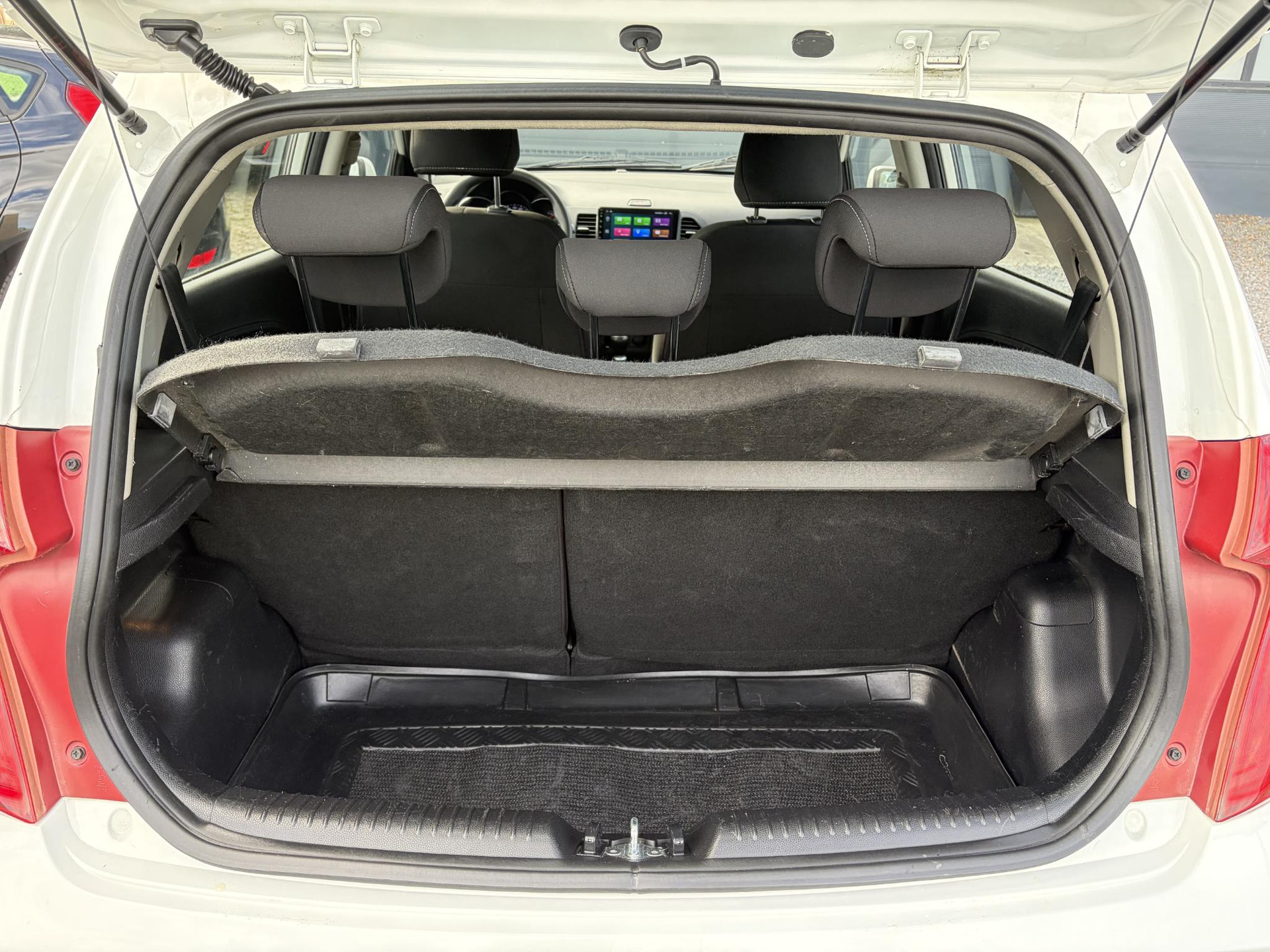 Kia Picanto 1.0 CVVT ComfortLine ✓Carplay✓Airco✓Navi✓5 Deurs✓4 Elekt Ramen✓Bj 10-2015✓Zeer Zuinig✓N.A.P✓Nieuwe Apk bij Aflevering