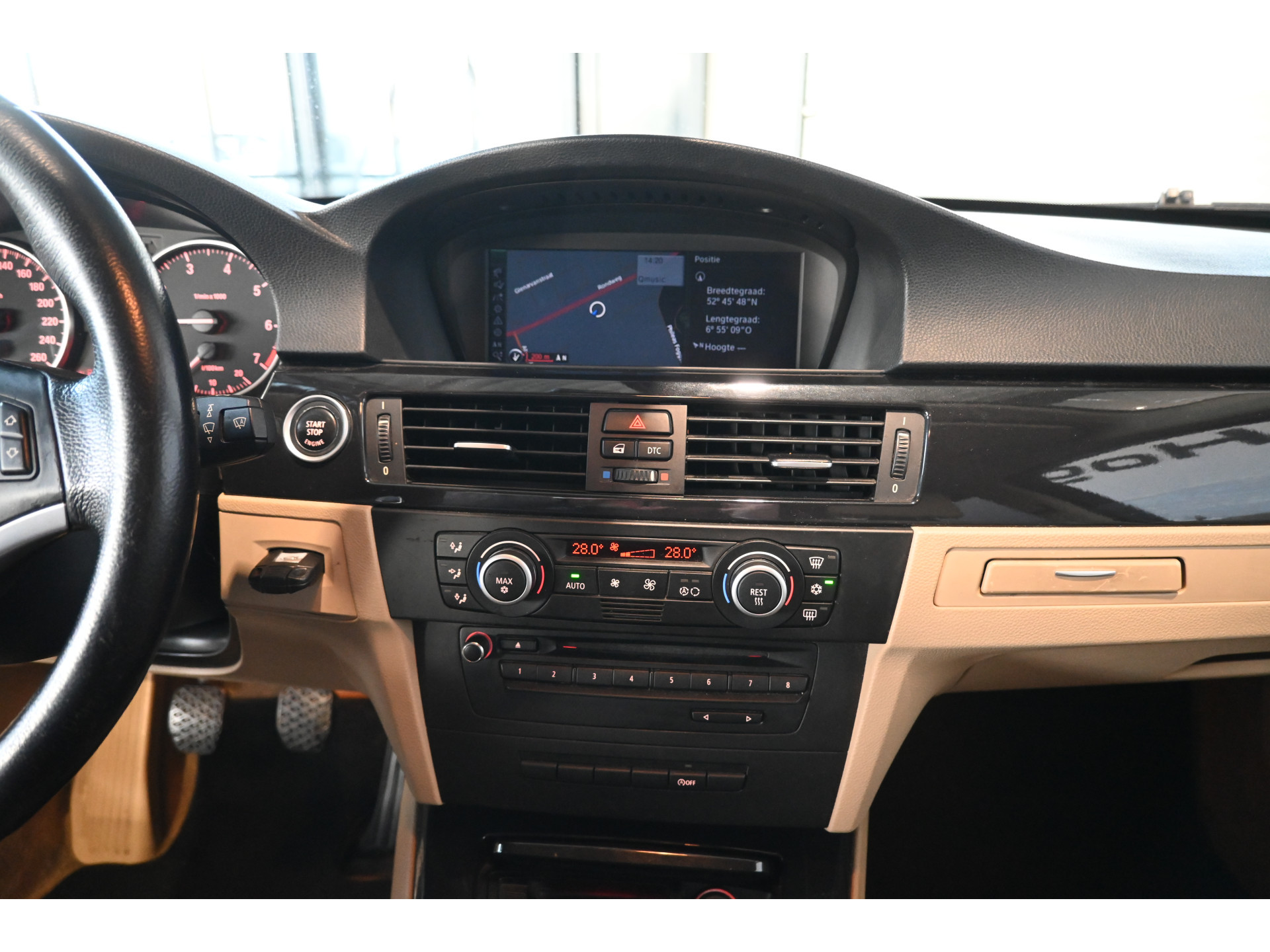 BMW 3-serie Touring 316i Business Line Climate Leder Cruise control Trekhaak Pdc Inruil Mogelijk!