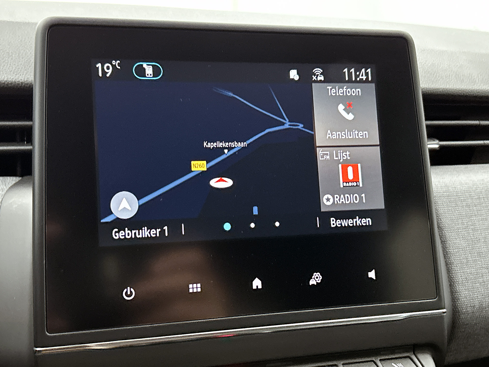 Renault Clio TCe 90PK GPF evolution | CAMERA | NAVI | DEALER ONDERHOUDEN | STOEL VERWARM. | PARK. SENSOREN | CARPLAY