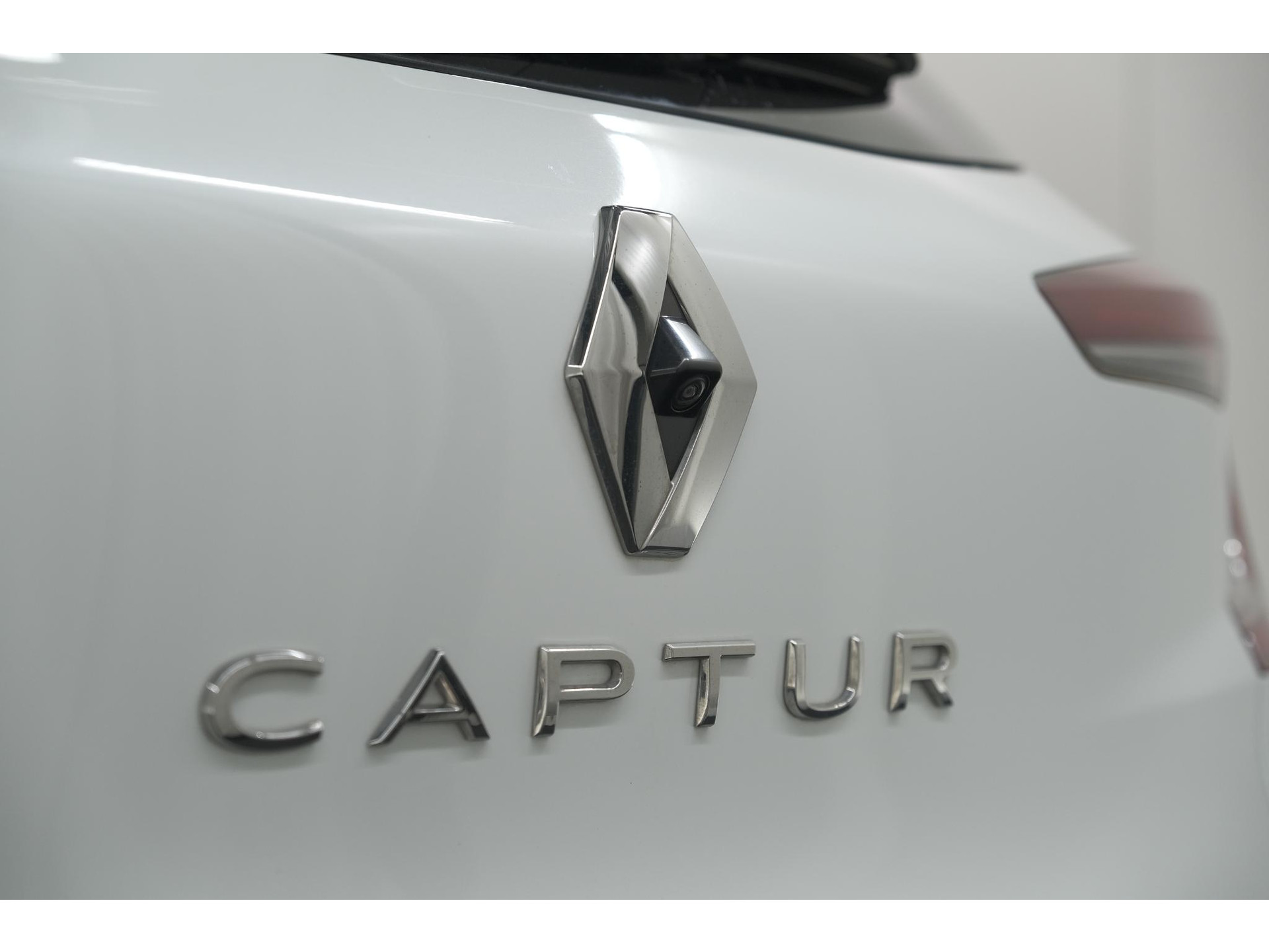 Renault Captur Mild Hybrid 160 techno | Trekhaak | Dodehoekdetectie | Camera | Navigatie