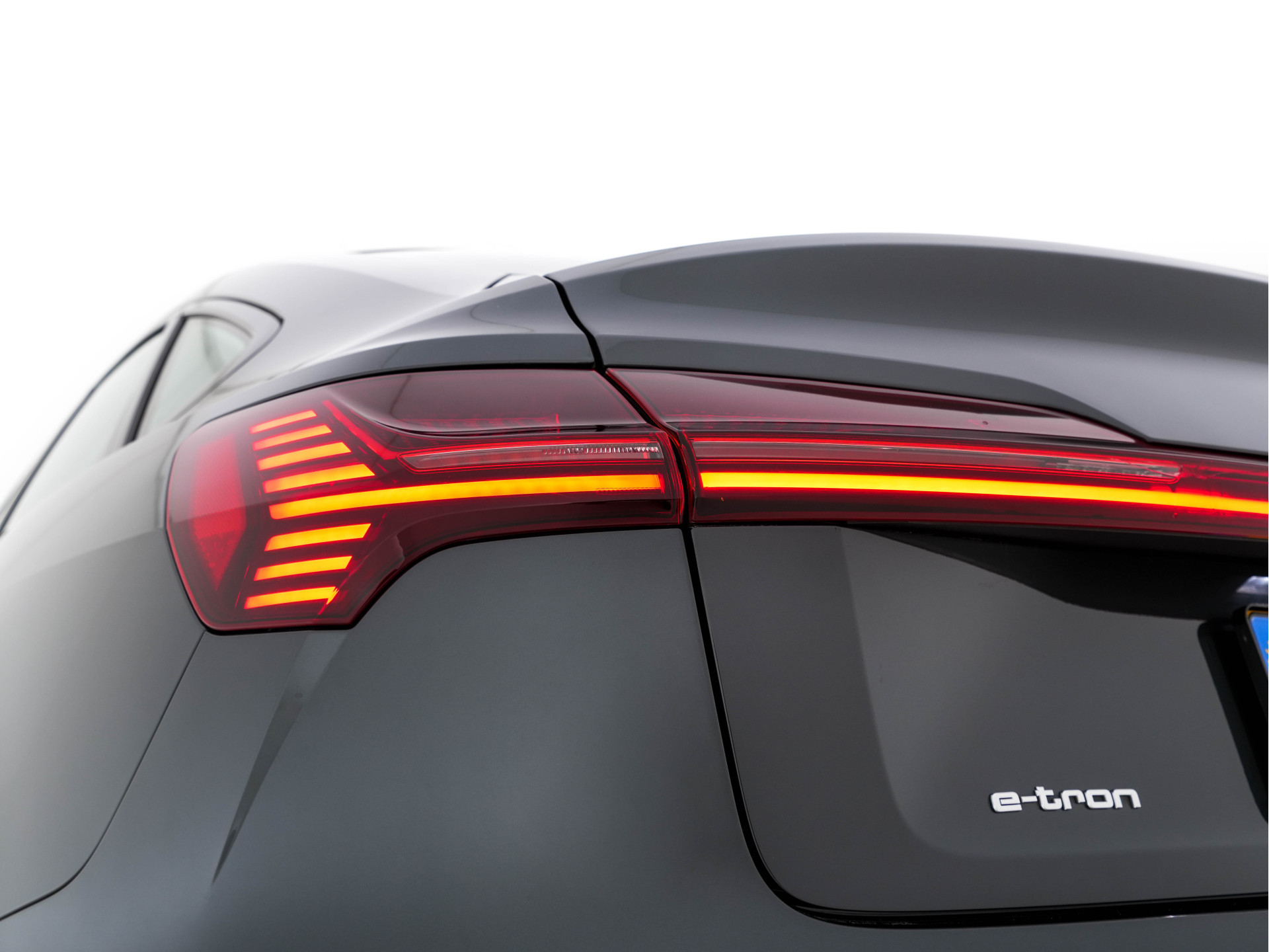 Audi e-tron Sportback 55 Quattro Business-Edition-Plus 95 kWh [ 3-Fase ] Aut. *PANO | MILANO-LUXURY-LEATHER |  ADAPTVE-CRUISE | DIGI-COCKPIT | FULL-LED | MEMORY-PACK | KEYLESS | NAVI-FULLMAP | AUDI-SOUND | COMFORT-SEATS | 20''ALU*