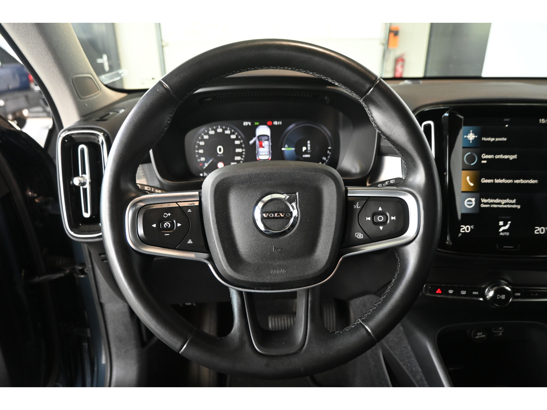 Volvo XC40 1.5 T5 Recharge Inscription Clima Cruise CarPlay Trekhaak PDC Lane Assist Camera 100% Onderhouden! Inruil Mogelijk!