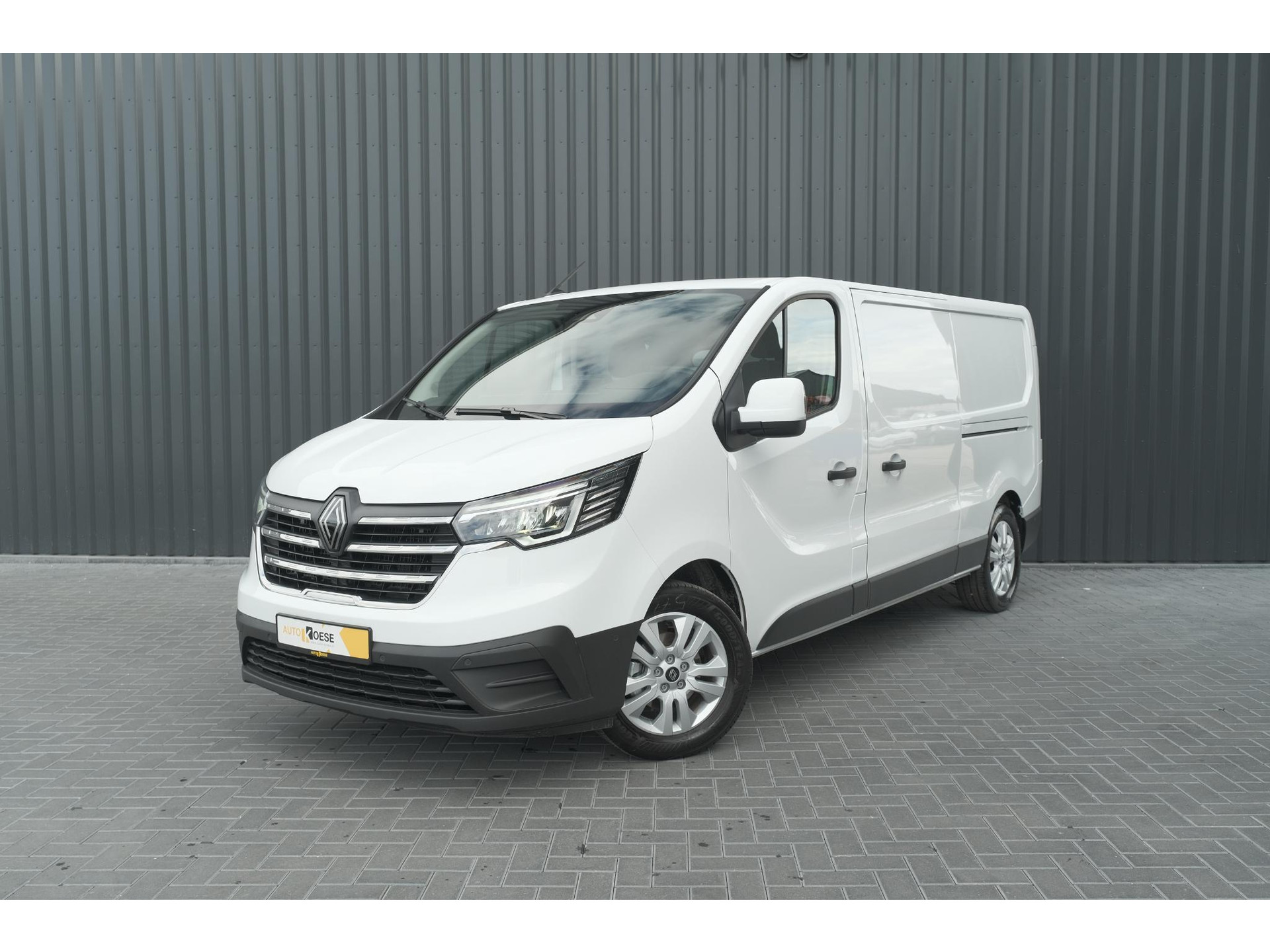 Renault Trafic E-Tech T29 L1H1 Advance 52 kWh | Laadruimte-pakket | Parkeerpakket | 3 fase lader | Camera