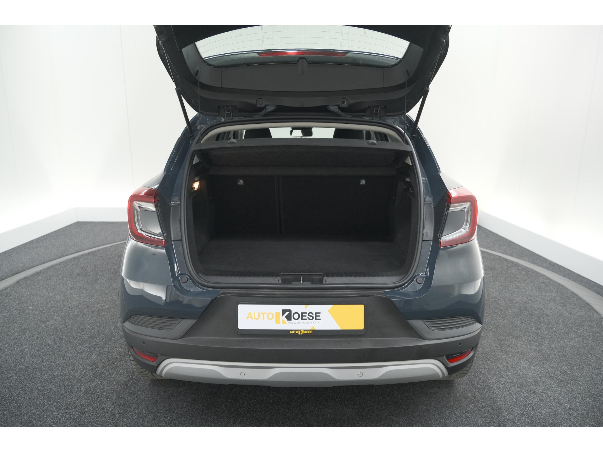 Renault Captur 1.6 E-Tech Plug-in Hybrid 160 Business | Parkeersensoren | Apple Carplay | Navigatie | Climate Control