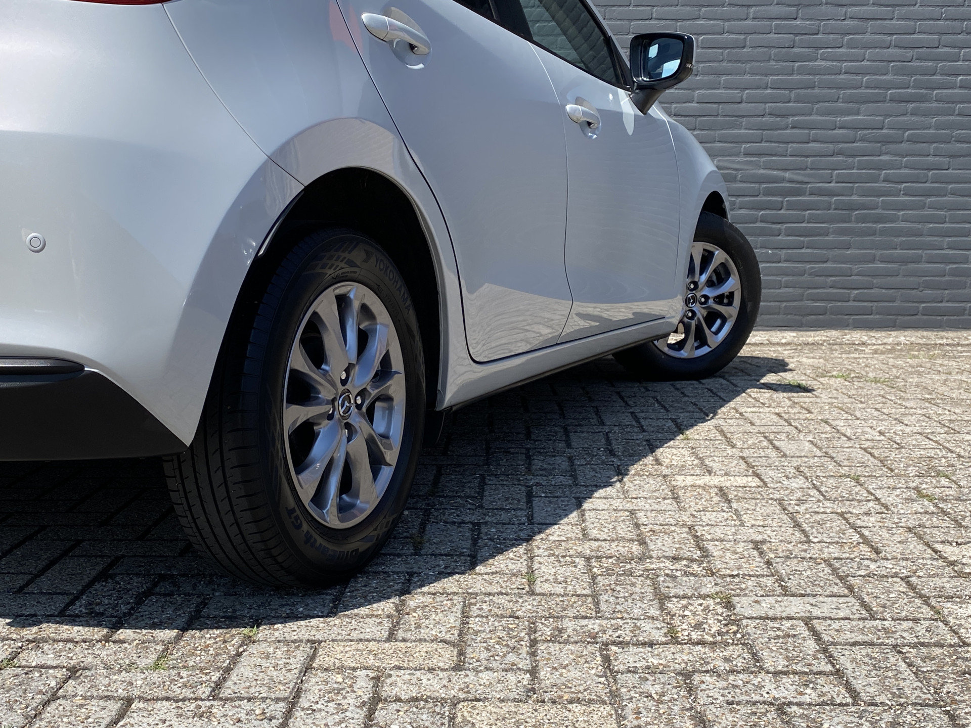 Mazda 2 1.5 Skyactiv-G Comfort | 1e eigenaar | dealer onderh. | navigatie | stoelverw. | cruise control | apple carplay
