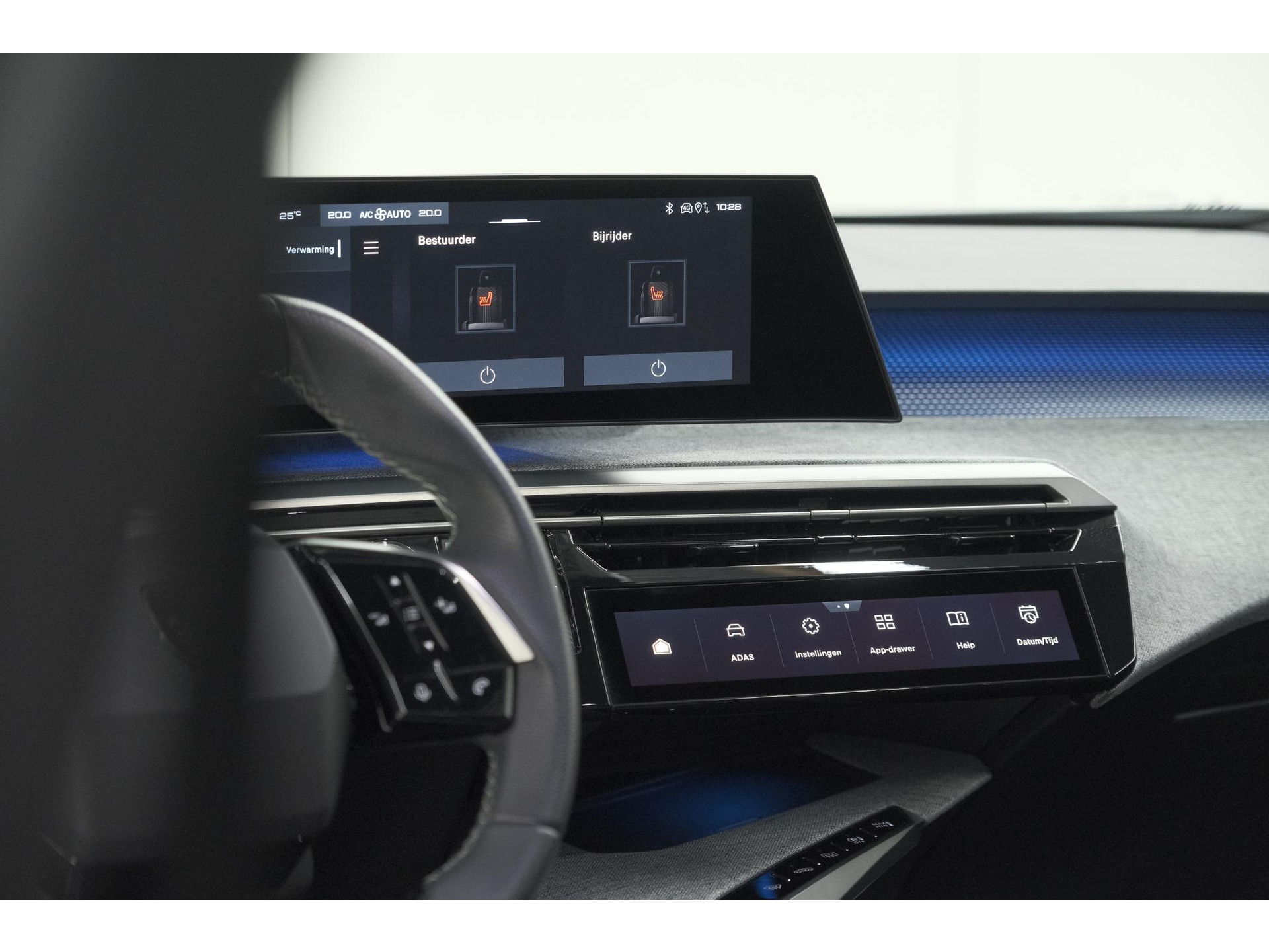 Peugeot 3008 1.2 Hybrid 136 GT | Panoramadak | FOCAL Audio | Alcantara Executive Pakket | 360 Camera | Adaptieve Cruise Control