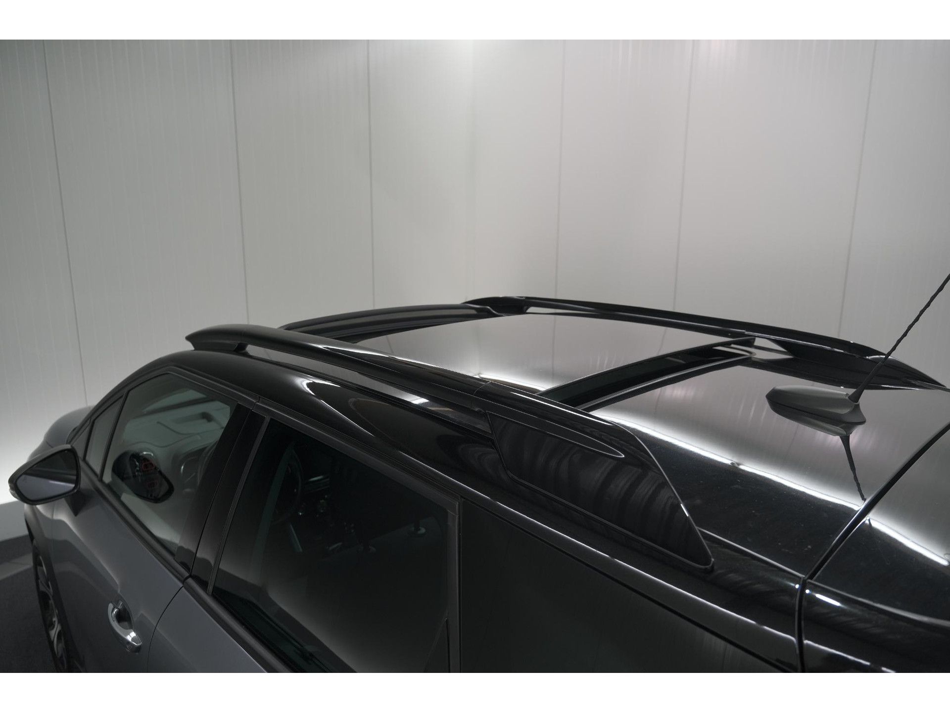 Citroen C3 Aircross PureTech 110 S&S Business | Schuif-/Kanteldak | Camera | HIFI Audiosysteem | Dodehoekdetectie