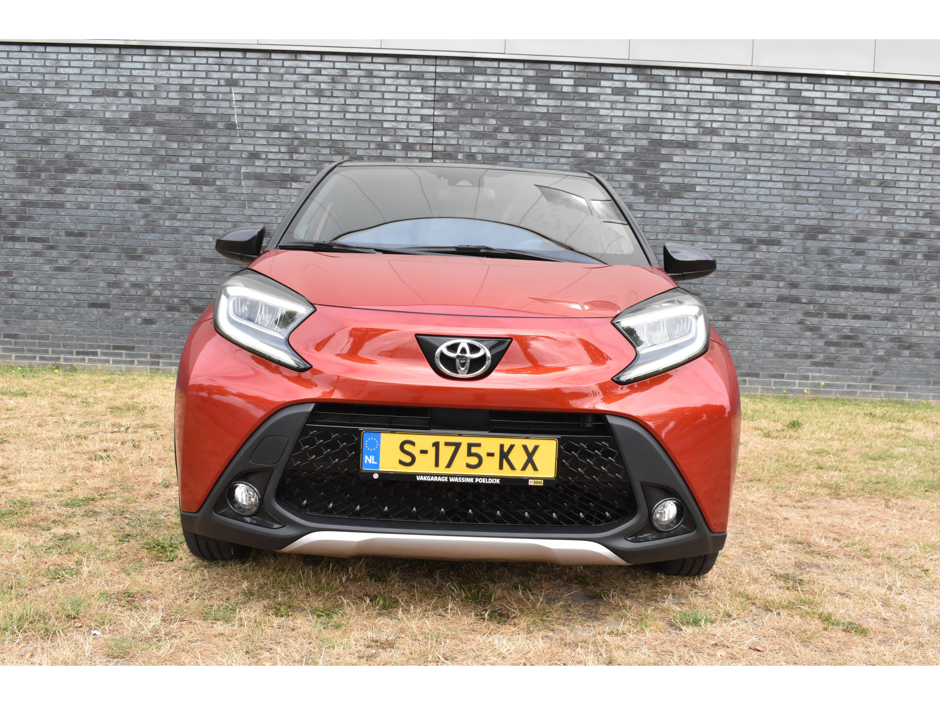 Toyota Aygo X 1.0 VVT-i MT Envy Jbl Navigatie Carplay