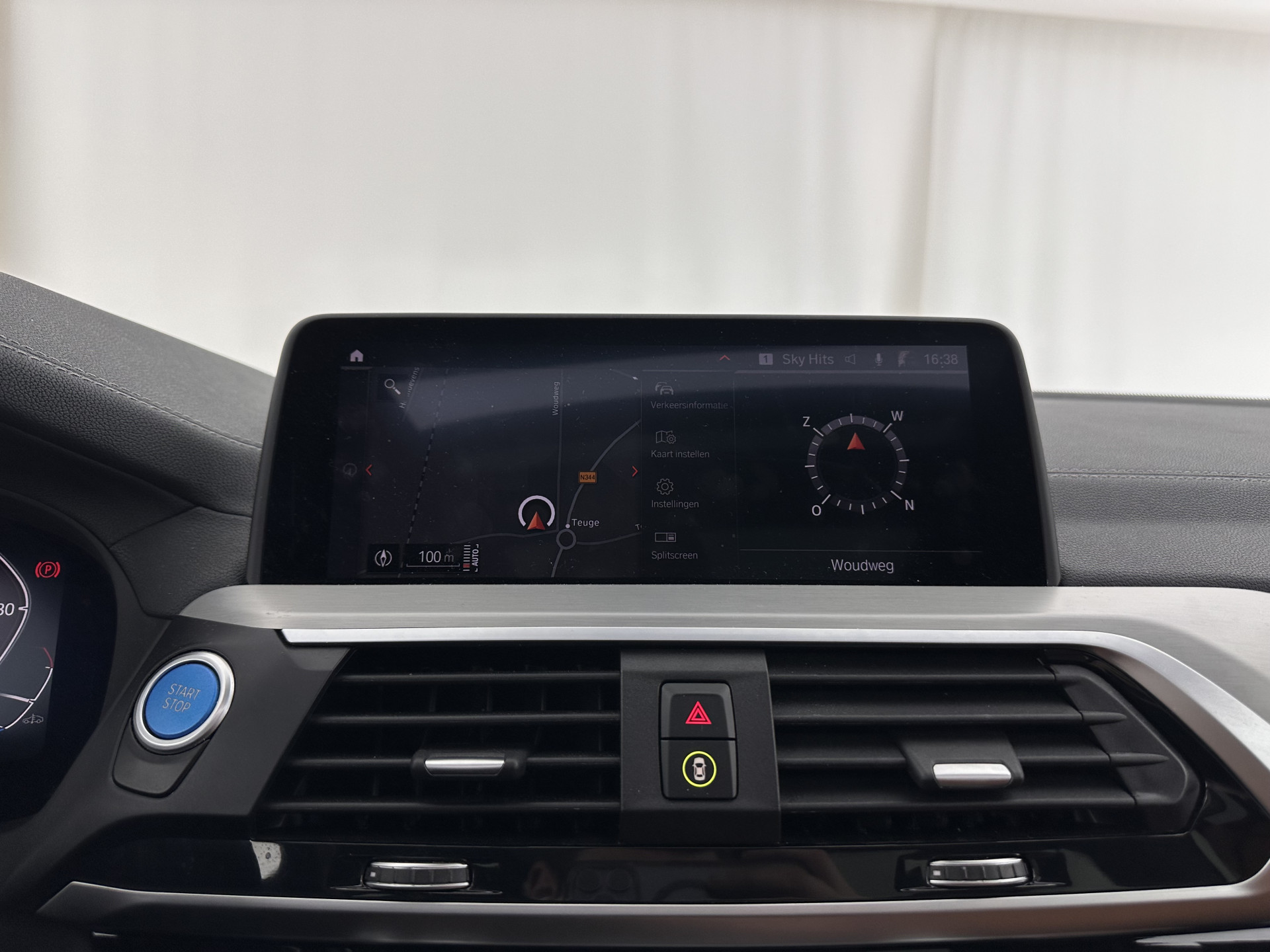 BMW iX3 High Executive 80 kWh [ 3-Fase-11kW ] {SOH-96%} (INCL-BTW) Aut. *PANO | LEATHER | HARMAN/KARDON | FULL-LED | BLINDSPOT | MEMORY-PACK | DIGI-COCKPIT | HEATED-SPORTSEATS | KEYLESS | TOPVIEW | DAB+ | NAVI-FULLMAP | HEAD-UP | PRIVACY-GLASS |