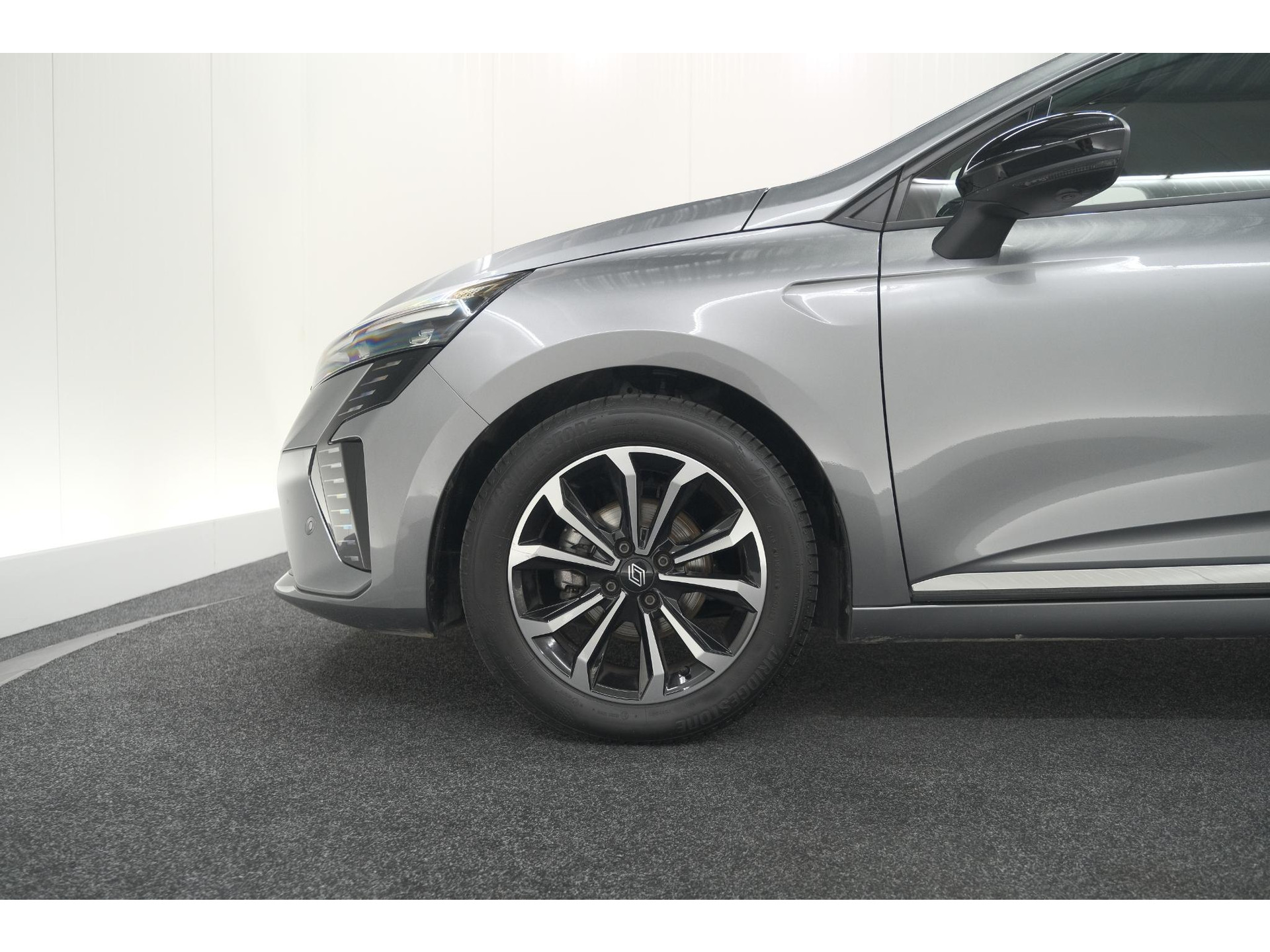 Renault Clio TCe 90 Techno | 360 Camera | Adaptieve Cruise Control | 9.3 Inch Groot Scherm