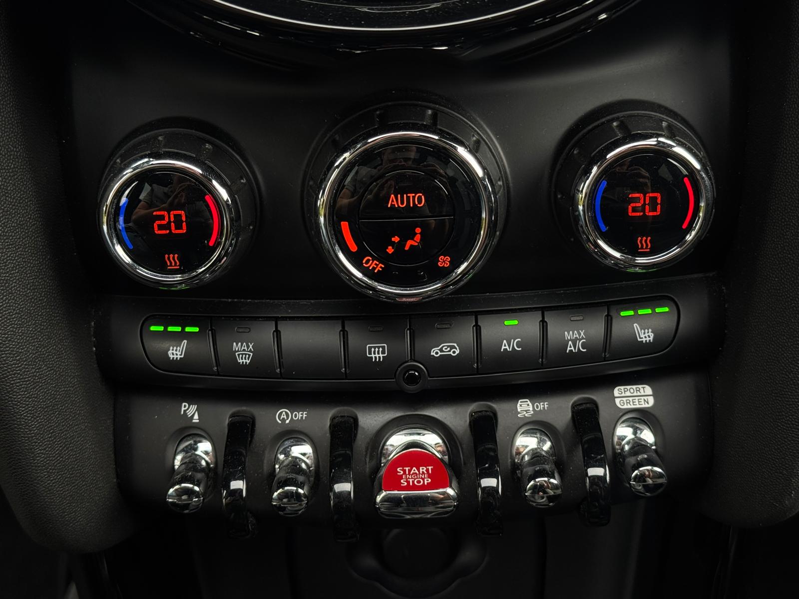 MINI 3-Deurs 2.0 Cooper S 192PK John Cooper Works Pano Schaalstoelen