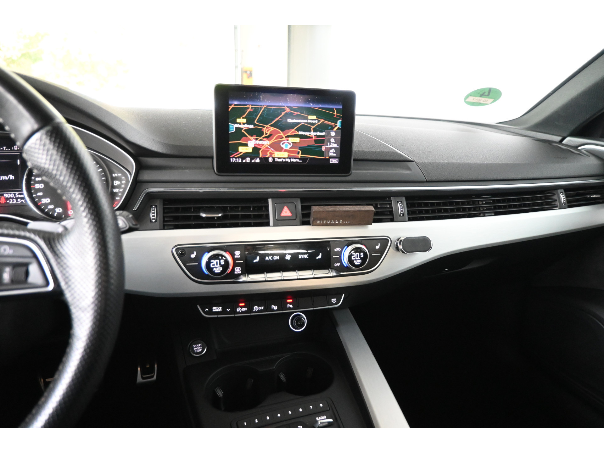 Audi A4 Avant 1.4 TFSI Sport S line edition Nap! Automaat Clima Navigatie Cruise LED Stoelverwarming Goed Onderhouden! Inruil Mogelijk!