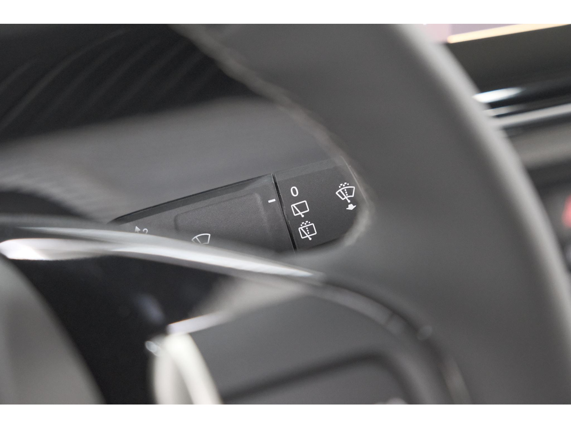 Citroen Ë-C3 Aircross Plus 113pk Extended Range 54 kWh | 11 KW Lader | Camera | Apple CarPlay | Parkeersensoren