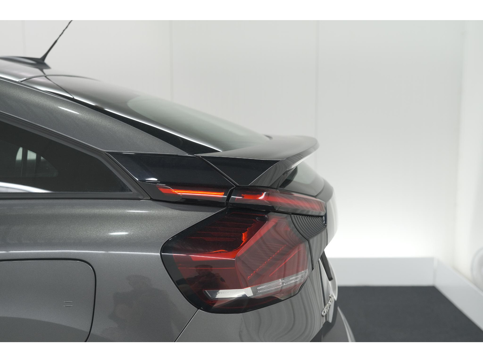 Citroen C4 Puretech 130 Feel Pack | Head-Up Display | Camera | Navigatie | Keyless Entry