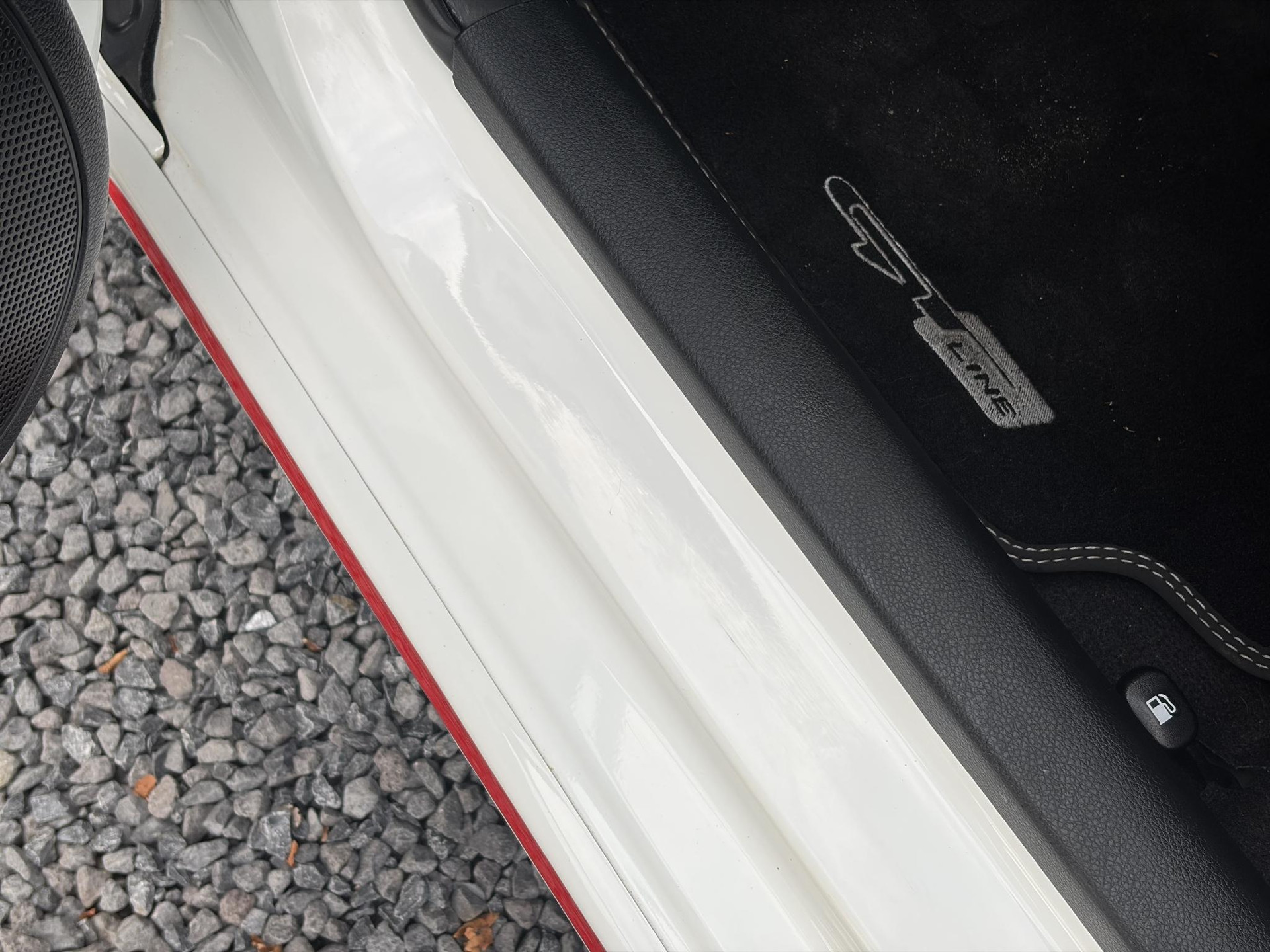 Kia Picanto 1.0 T-GDI GT-Line ✓102pk✓Draadloze telefoonlader✓Carplay✓2e Eigenaar✓Keyless✓Camera✓Stoelverw-Stuurverw✓Leder✓Navi✓Airco✓Cruise✓Lm velgen✓Pdc✓N.A.P✓Net beurt gehad✓Apk tot 09-2027