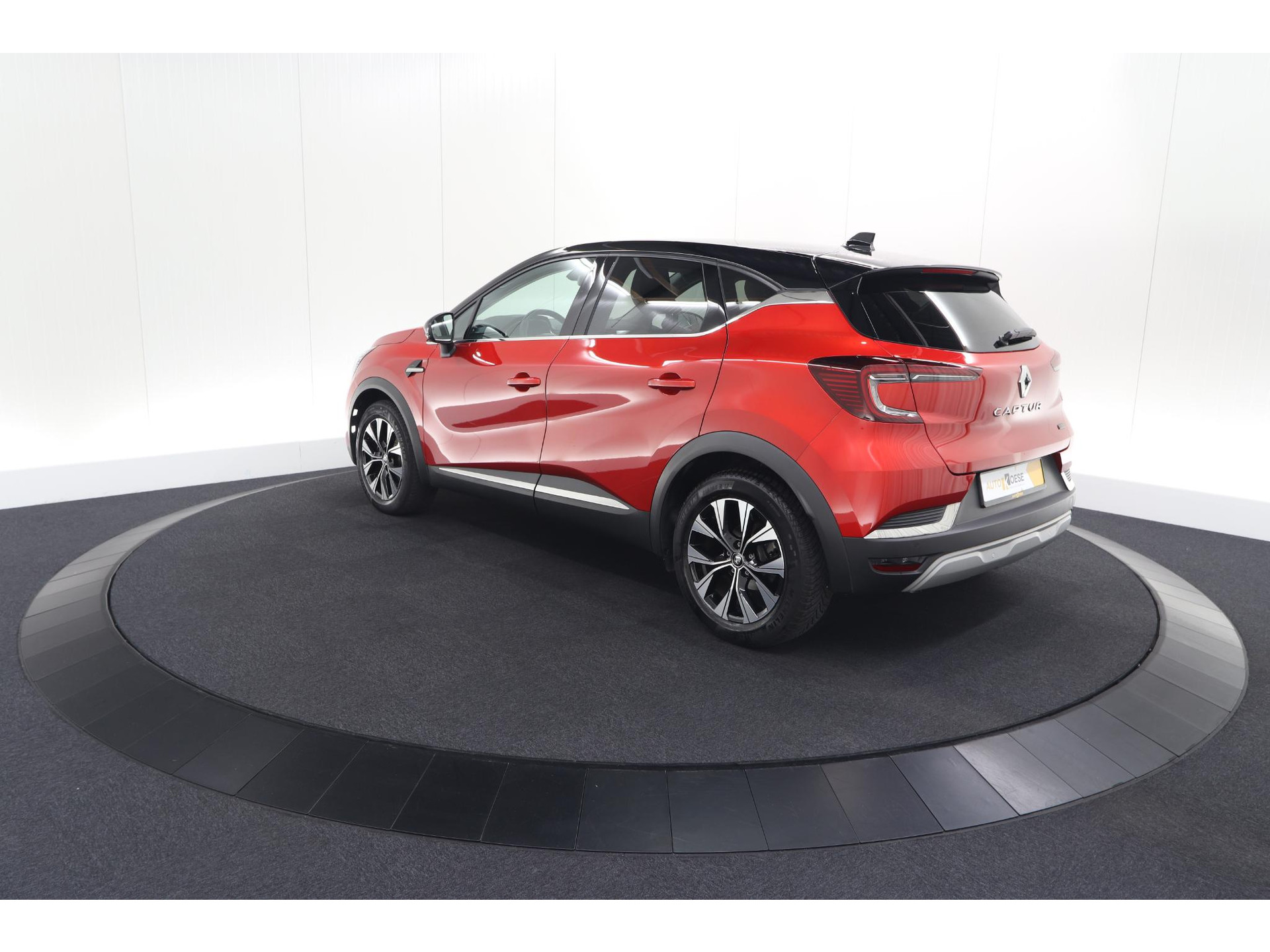 Renault Captur 1.6 E-Tech full hybrid 145 techno | Navigatie | Camera | Apple Carplay | 9.3 Inch Grootscherm