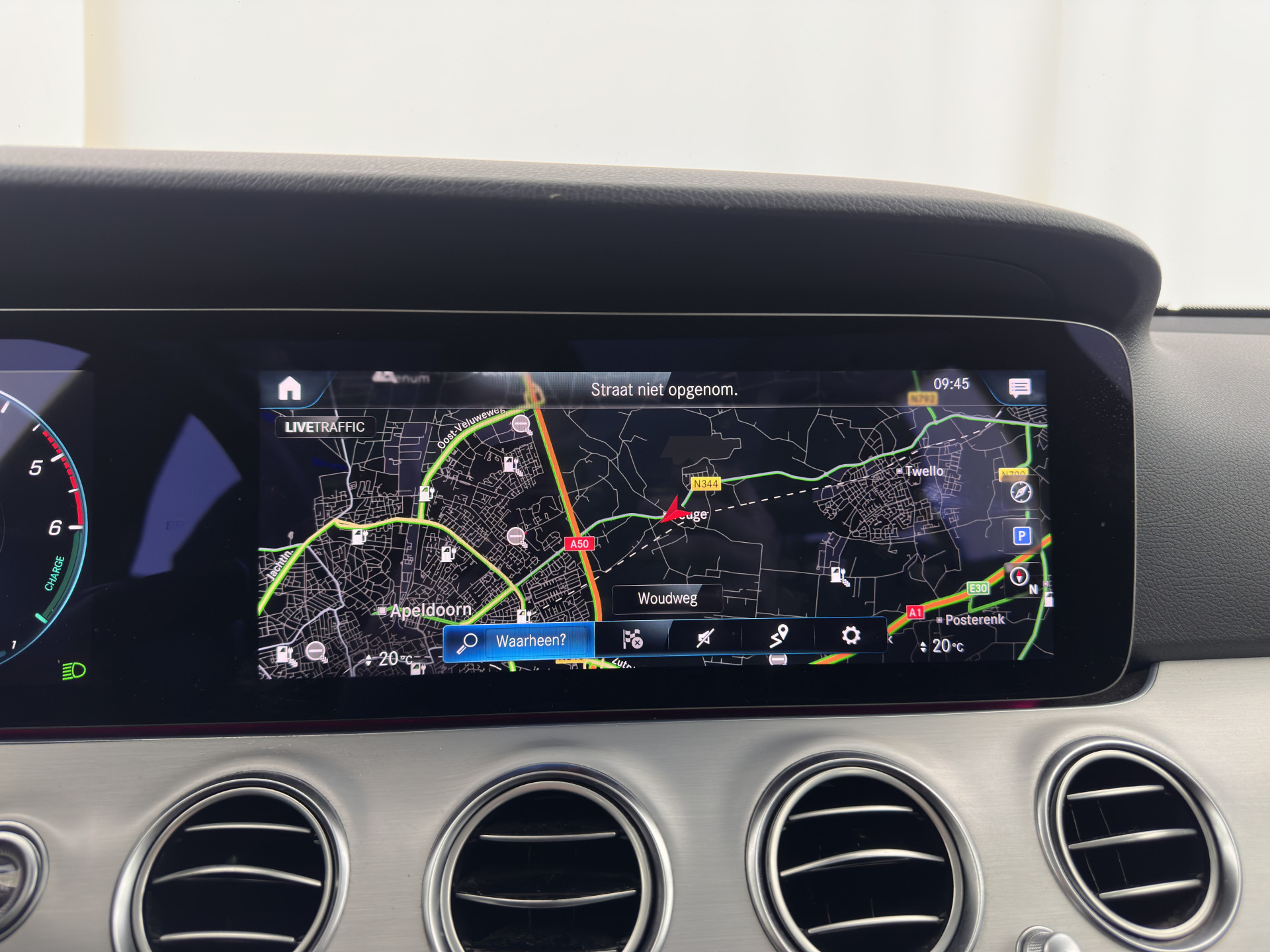 Mercedes-Benz E-klasse Estate 300 de Luxury Line ( Plug-in ) (INCL-BTW) Aut. *LEATHER | FULL-LED | WIDESCREEN-COCKPIT | BLIND-SPOT | AMBIENT-LIGHT | HEATED-SPORTSEATS | CAMERA | DAB+ | NAVI-FULLMAP | PDC | ADAPTIVE-CRUISE | ECC | 18''ALU*