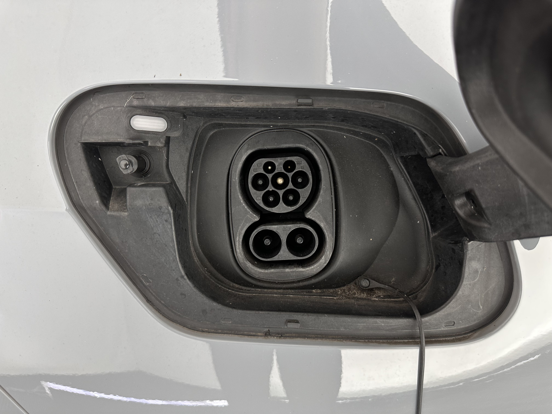 Volkswagen ID.3 First Max 58 kWh [ 3-Fase-11kW ] {SOH-92%} (INCL-BTW) *PANO | HEAD-UP | ADAPTIVE-CRUISE | FULL-LED | BLINDSPOT | CAMERA | KEYLESS | MICROFIBRE | AMBIENTLIGHT | NAVI-FULLMAP | DAB+ | ECC | HEATED-SPORTSEATS | DIGI-COCKPIT | 20"ALU*