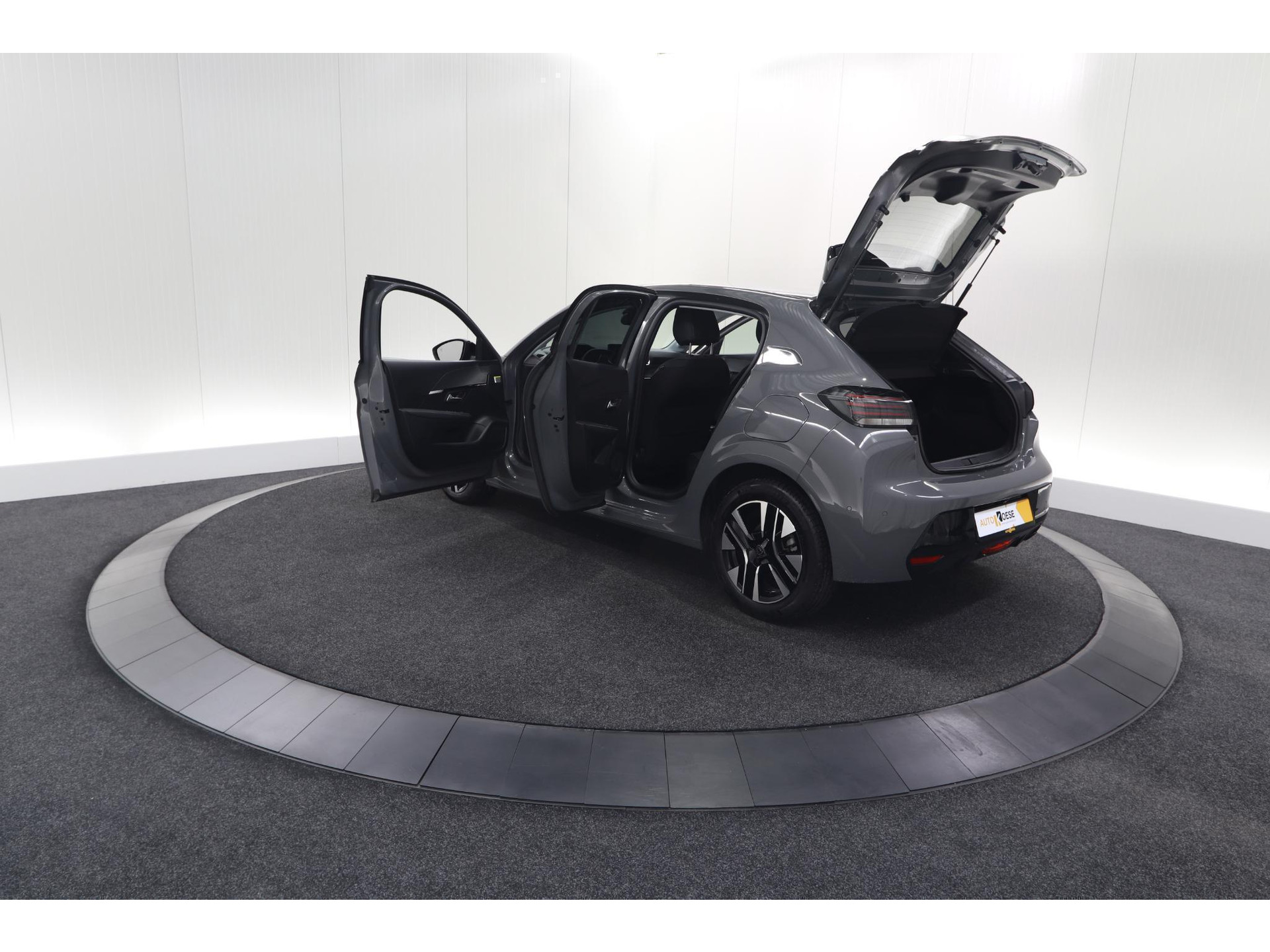 Peugeot 208 PureTech 100 Allure | 360 Camera | Adaptieve Cruise Control | Navigatie | Dodehoekdetectie
