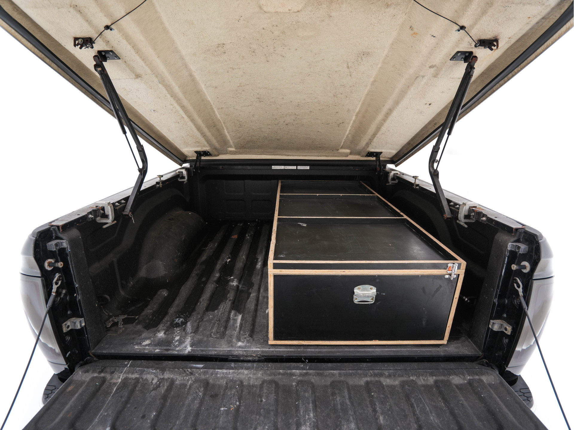 Dodge Ram 1500 HEMI 5.7 V8 4x4 Quad Cab 6'4 [ 5-Pers. ] Aut. *PANO | LEATHER | XENON | ALPINE-AUDIO | DAB+ | NAVI-FULLMAP | KEYLESS | CAMERA | HEATED-COMFORTSEATS | ECC | PDC | CRUISE | TOWBAR | 20''ALU*