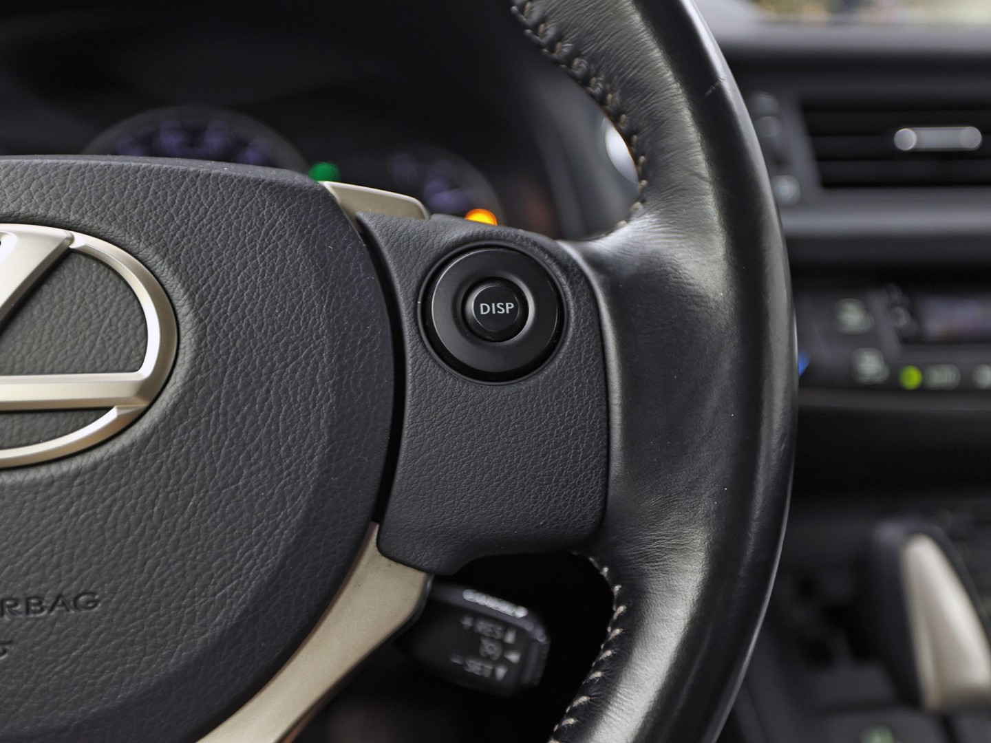 Lexus CT 200h Business Launch Edition Automaat (NAVIGATIE, CAMERA, ALCANTARA, SPORTSTOELEN, KEYLESS, ADAPTIVE CRUISE, NIEUWSTAAT)