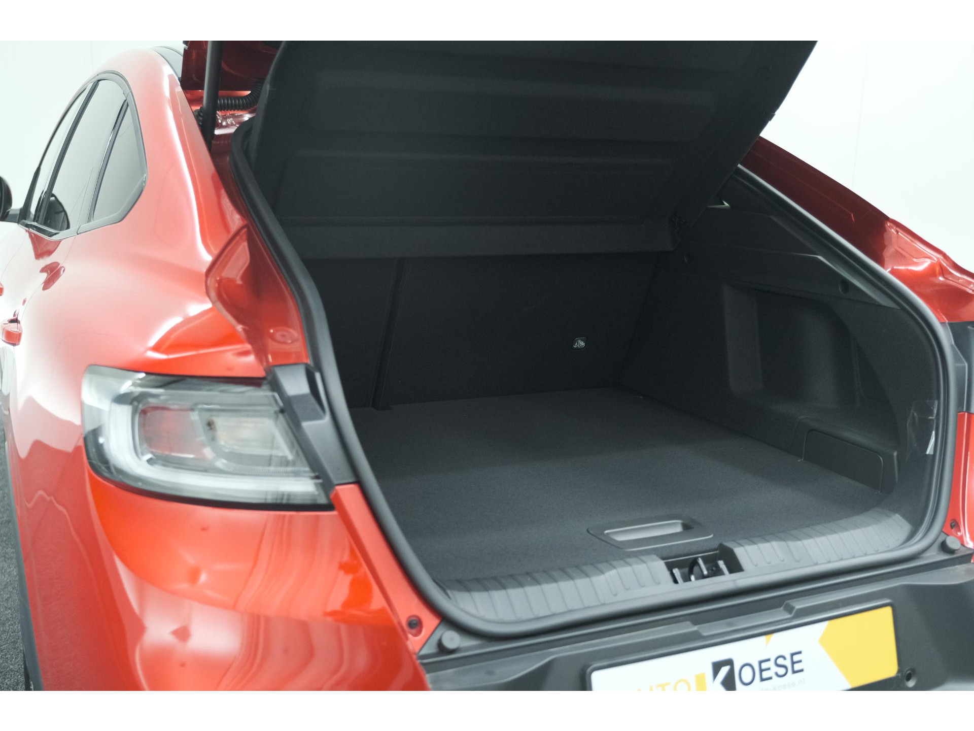 Renault Arkana 1.6 E-Tech hybrid 145 Esprit Alpine | Rondom Camera | Adaptieve Cruise Control | Pack Winter | Dodehoekdetectie