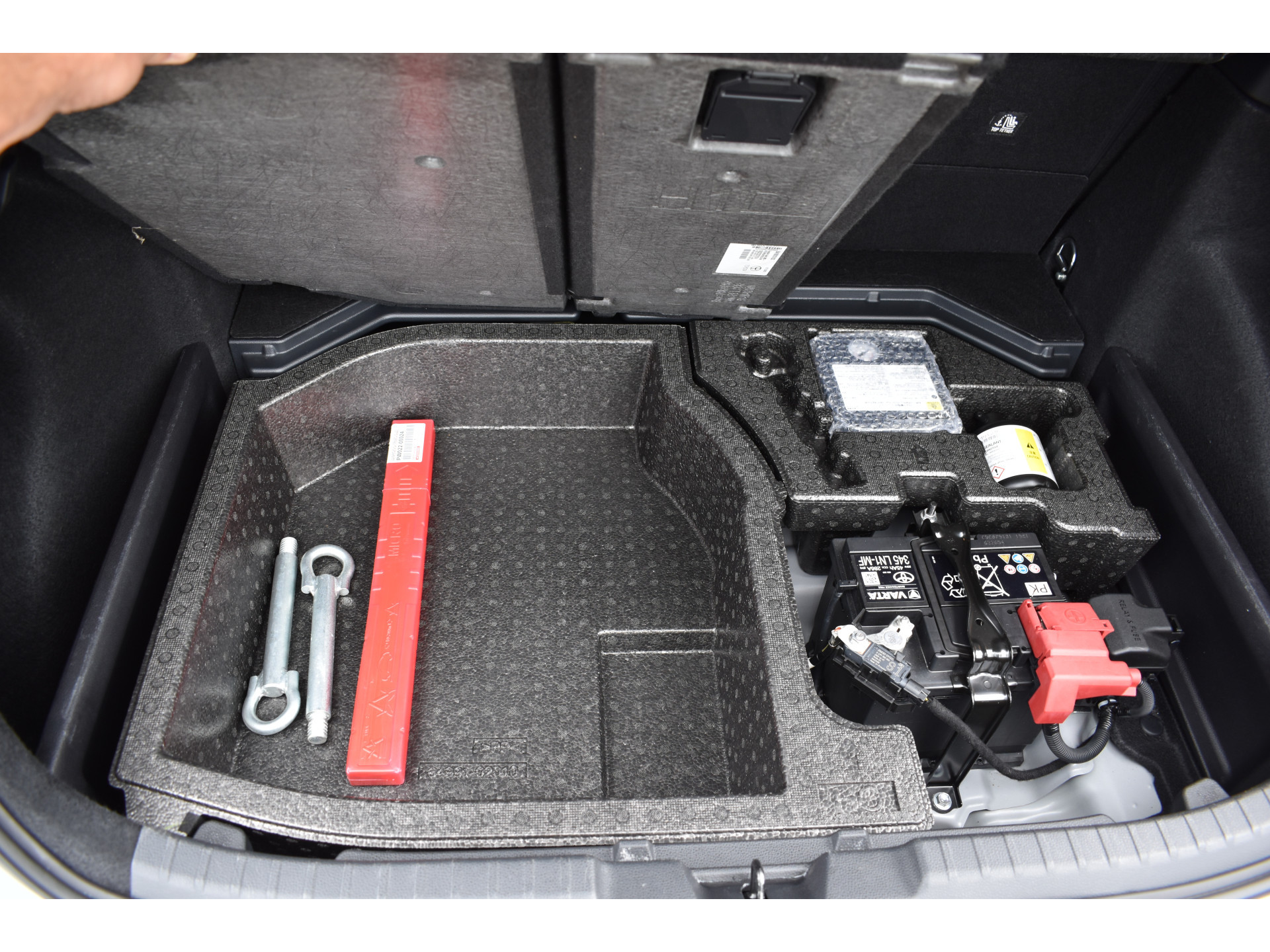 Toyota Corolla 2.0 Hybrid GR-Sport Plus Pano Bi-tone Automaat
