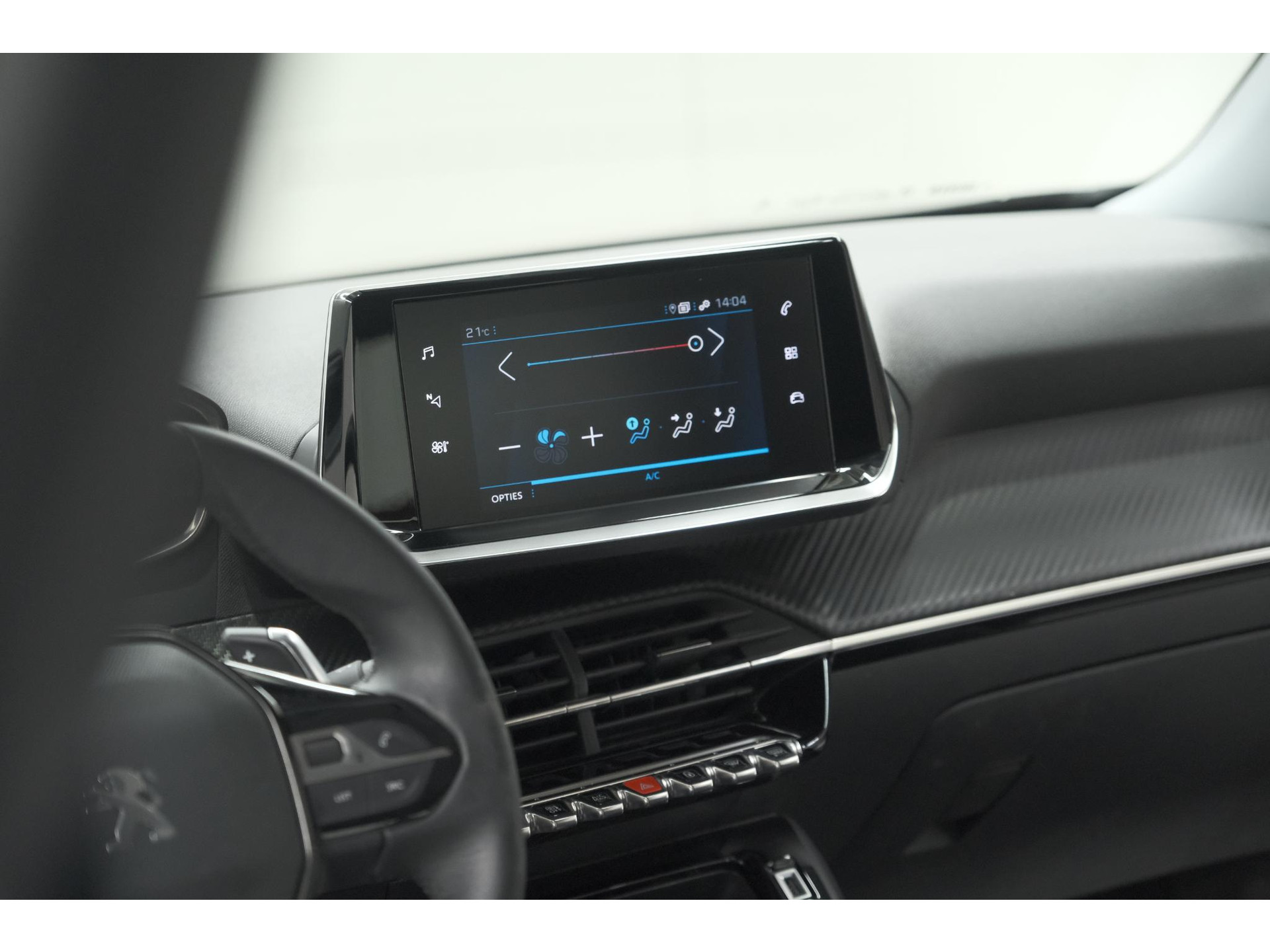 Peugeot 2008 PureTech 130 EAT8 Active | Parkeersensoren | Navigatie | Apple Carplay