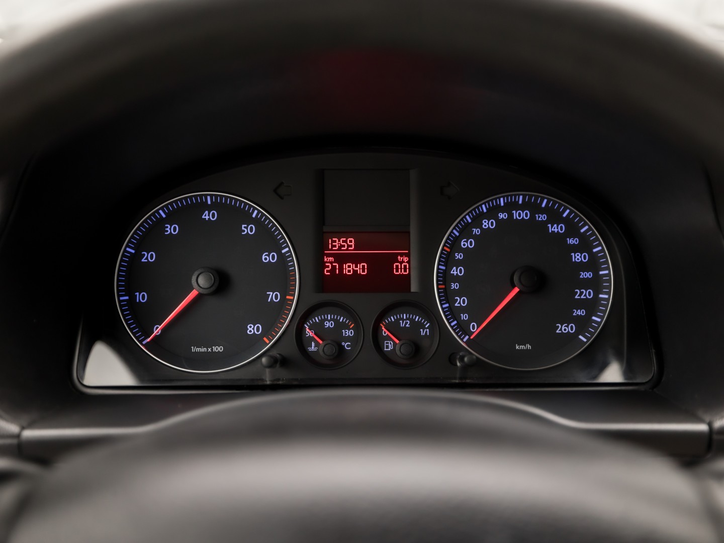 Volkswagen Caddy 1.4 Life 5 Persoons (CLIMATE, SCHUIFDEUREN, ELEK RAMEN, NIEUWE APK, NIEUWSTAAT)