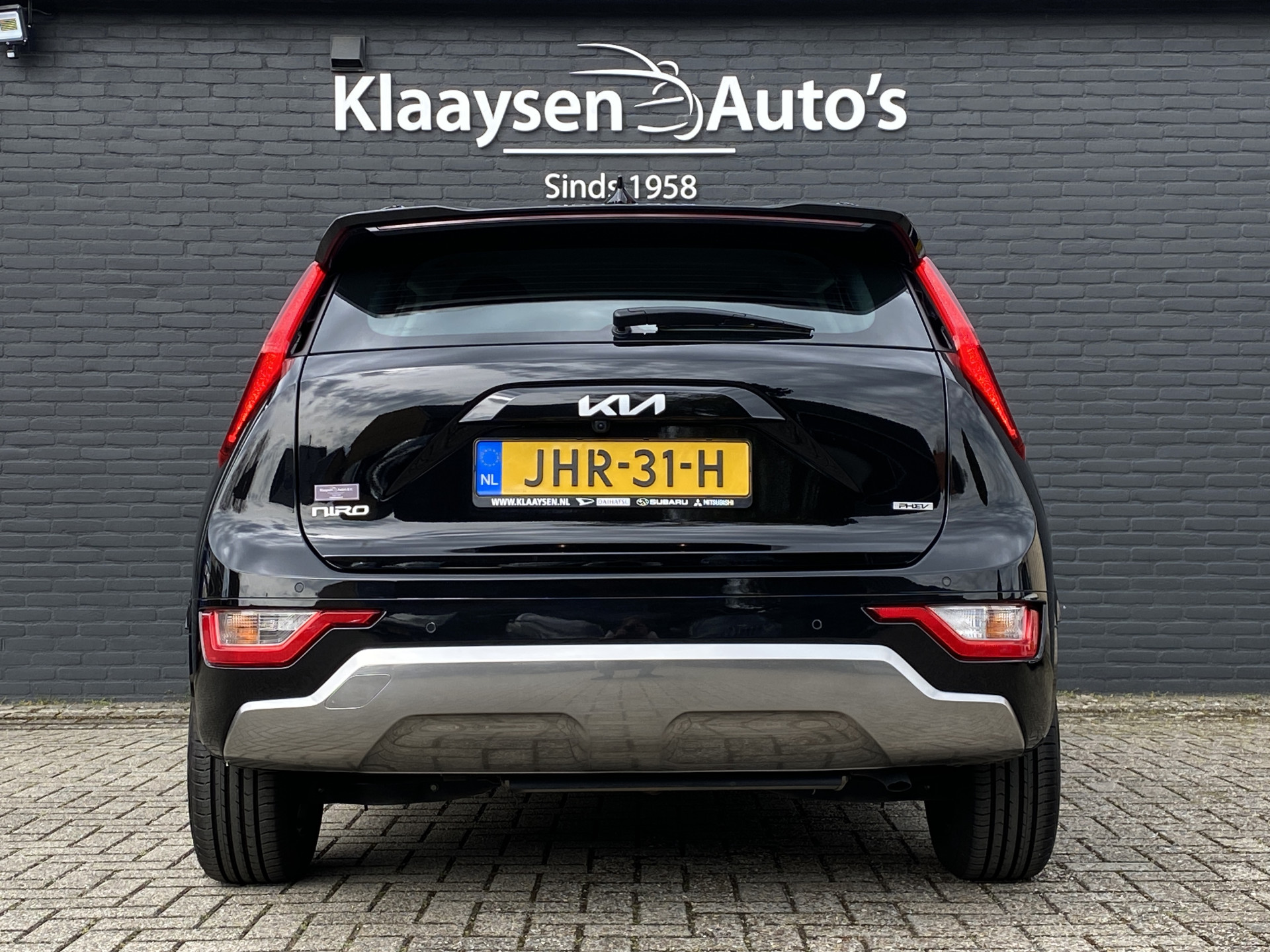 Kia Niro 1.6 GDi PHEV 184 pk DynamicLine AUT. | 1e eigenaar | navigatie | adaptieve cruise | camera | 2 laadkabels | keyless entry