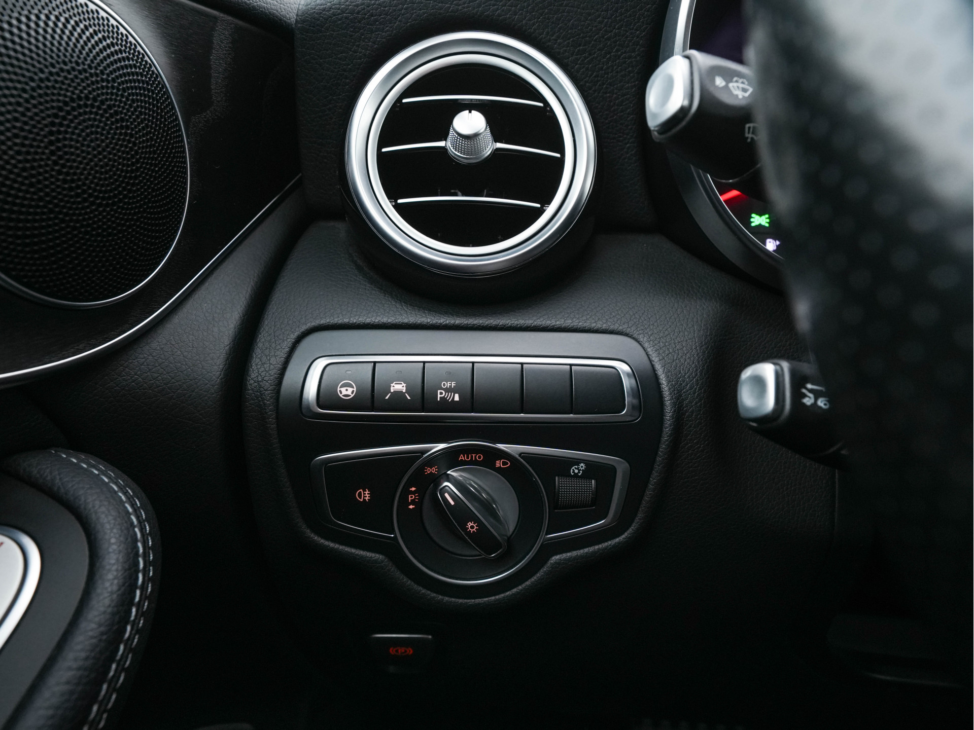 Mercedes-Benz GLC-klasse 350e 4MATIC Premium Plus Plug-in Aut. *LEATHER | FULL-LED | BLIND-SPOT | HEATED-SPORTSEATS | CAMERA | KEYLESS | AIR-SUSPENSION | ADAPTIVE-CRUISE | PRIVACY-GLASS | NAVI-FULLMAP | 20''ALU*