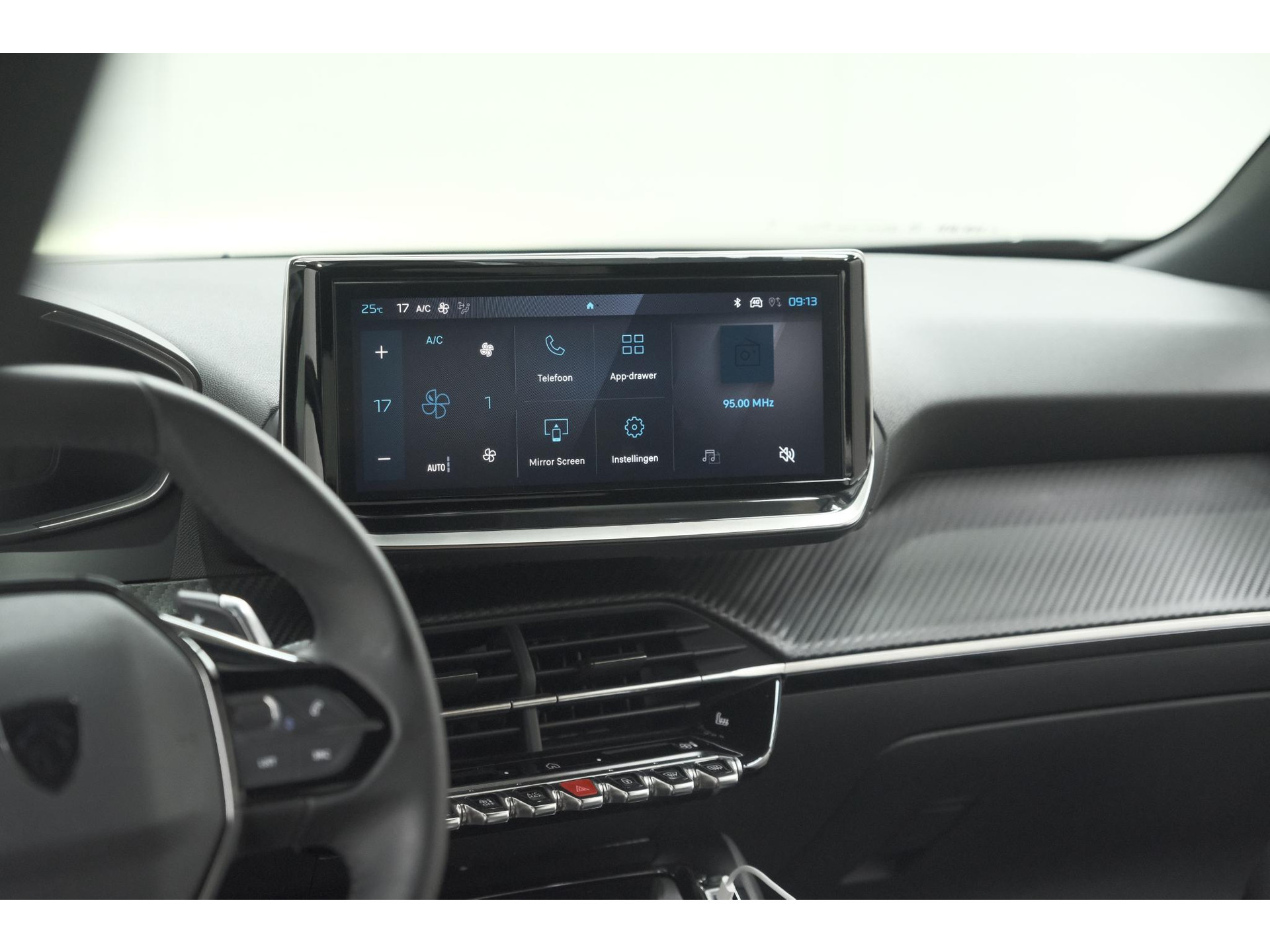Peugeot 2008 PureTech 130 EAT8 Allure | 360 Camera | Adaptieve Cruise Control | Navigatie