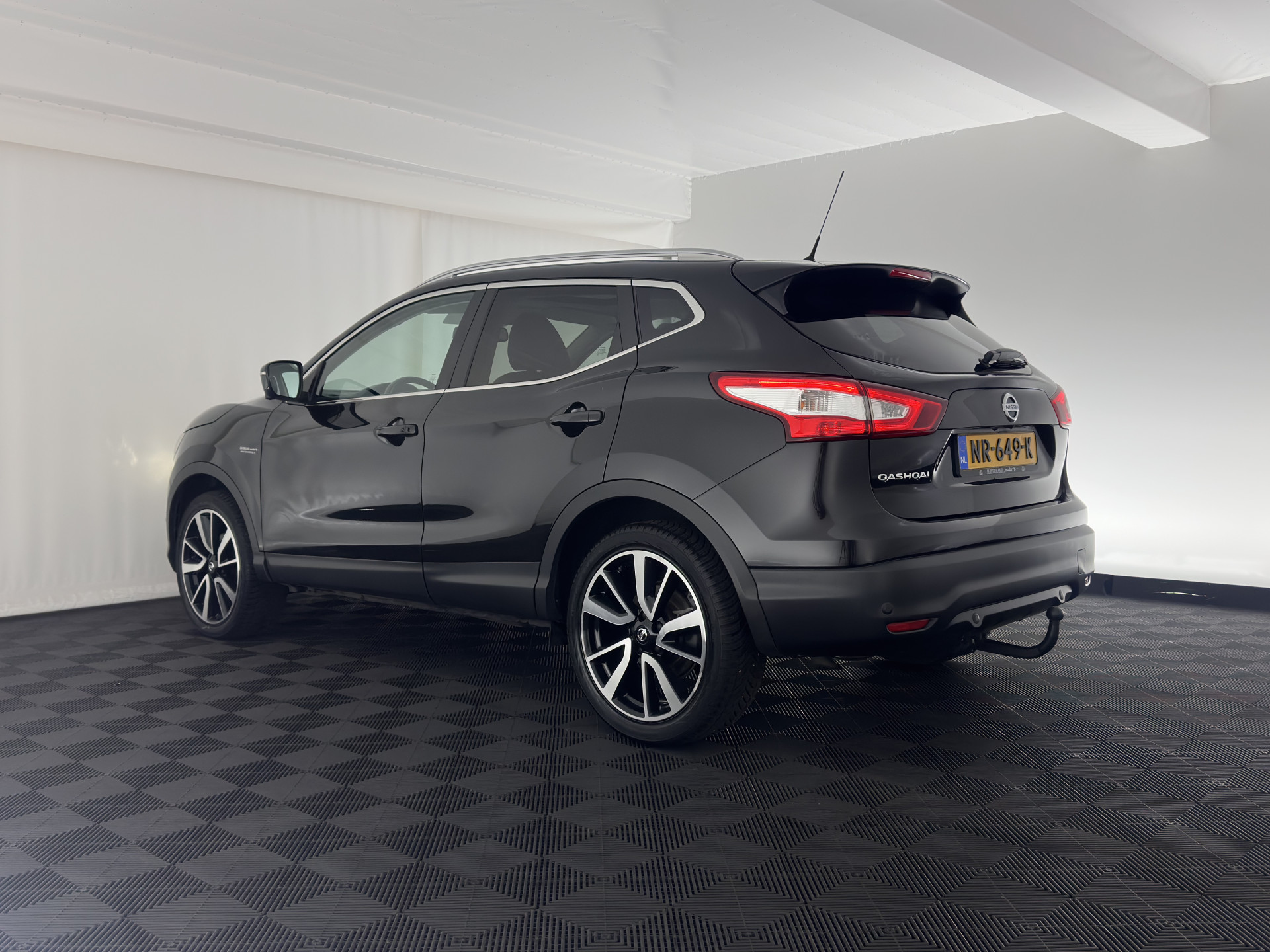 Nissan Qashqai 1.2 Tekna + *PANO | LEATHER | NAVI-FULLMAP | FULL-LED | PRIVACY-GLASS | AMBIENT-LIGHT | HEATED-COMFORTSEATS | TOPVIEW | LANE-ASSIST | CRUISE | KEYLESS | DAB | ECC | 19"ALU*