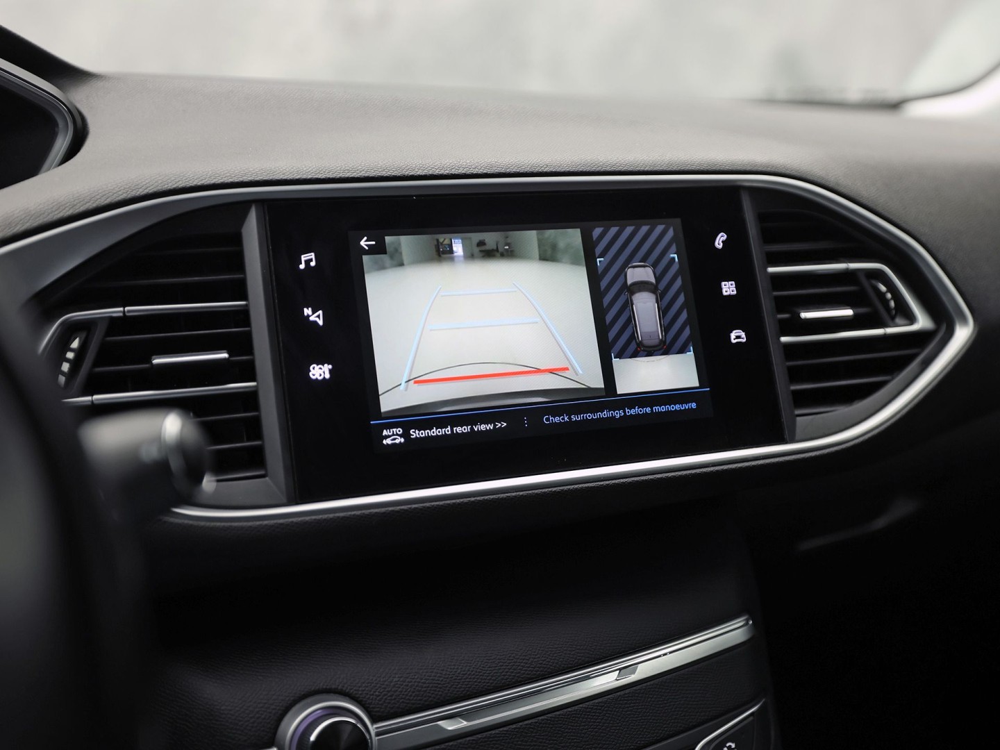 Peugeot 308 SW 1.2 PureTech Allure Sport (VIRTUAL COCKPIT, APPLE CARPLAY, GROOT NAVI, 360 CAMERA, SPORTSTOELEN, LEDER/ALCANTARA, ADAPTIVE CRUISE, NIEUWSTAAT)