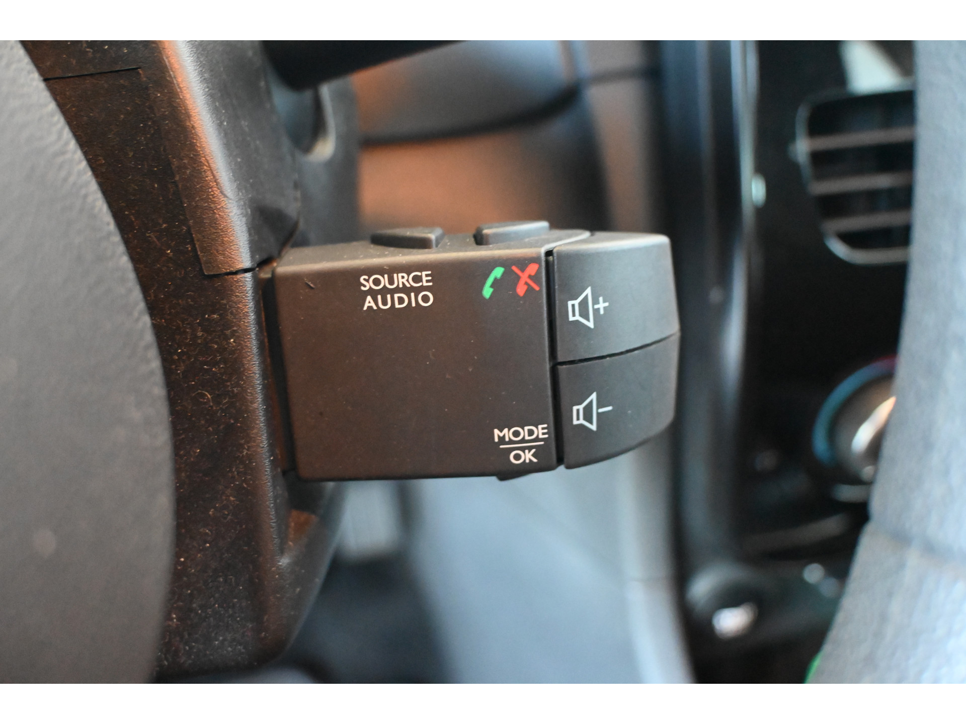 Renault Clio 1.2 Dynamique Automaat Airco Navigatie Cruise Control Goed Onderhouden! Inruil Mogelijk!