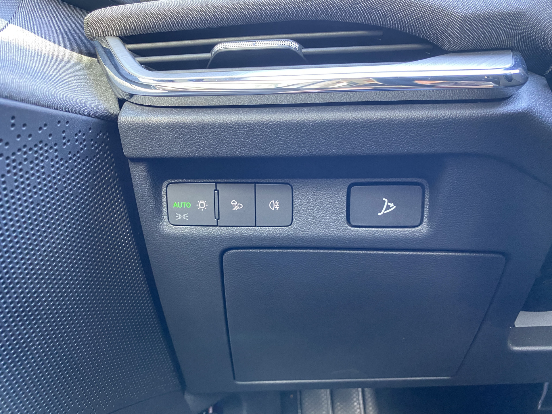 ŠKODA Enyaq iV 60 | 1e eigenaar | dealer onderhouden | navigatie | camera | sfeerverlichting | apple carplay | SOH 92%
